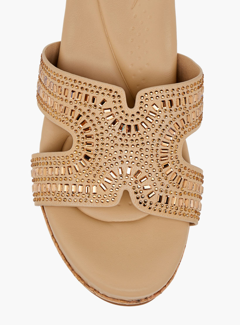 صندل مريح سهل الارتداء بكعب سميك وتزيينات حجر من لو كونفورت-women-shoes-sandals-heeled-image-4