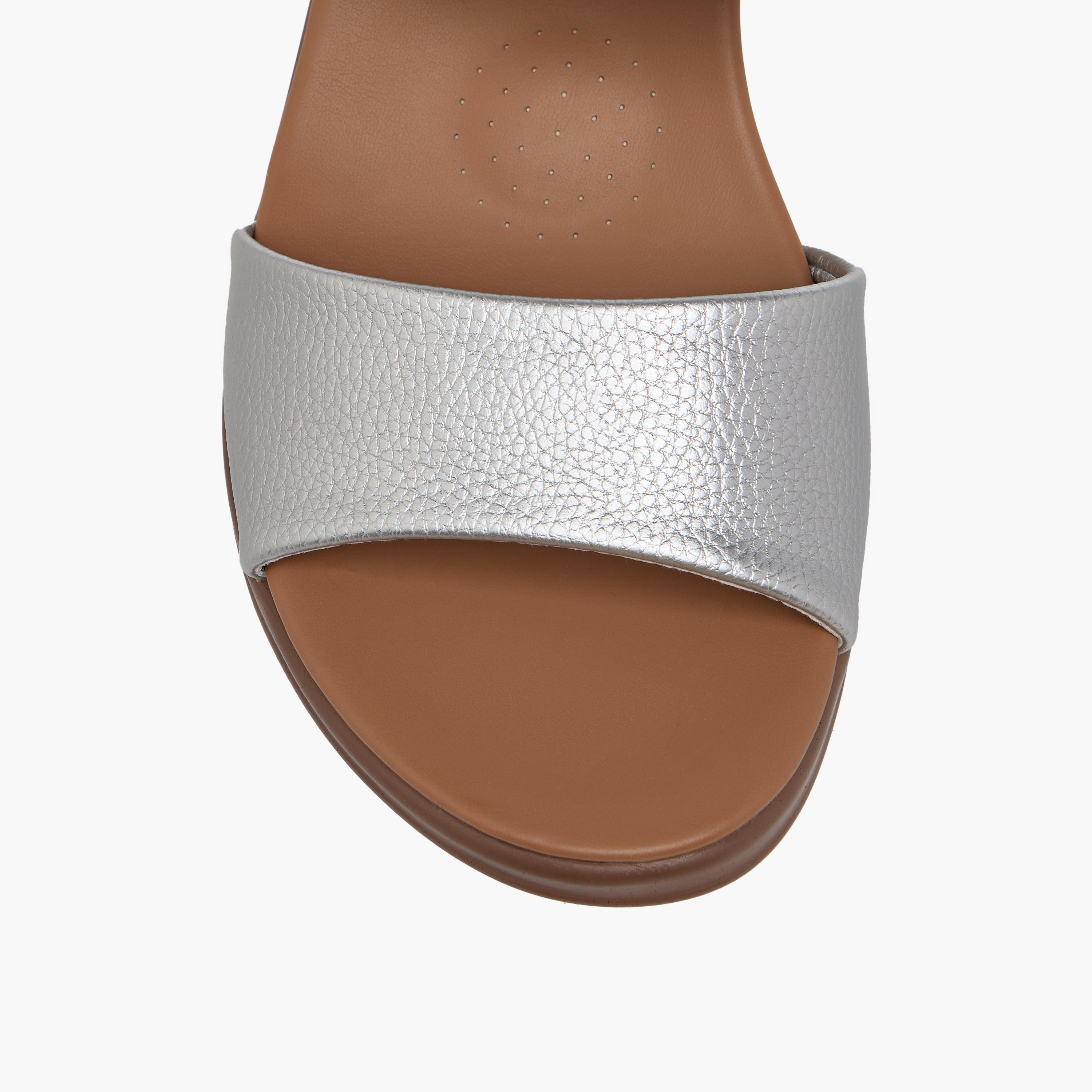 صندل سادة بكعب سميك وشريط إغلاق لاصق من لو كونفورت-women-shoes-sandals-heeled-image-4
