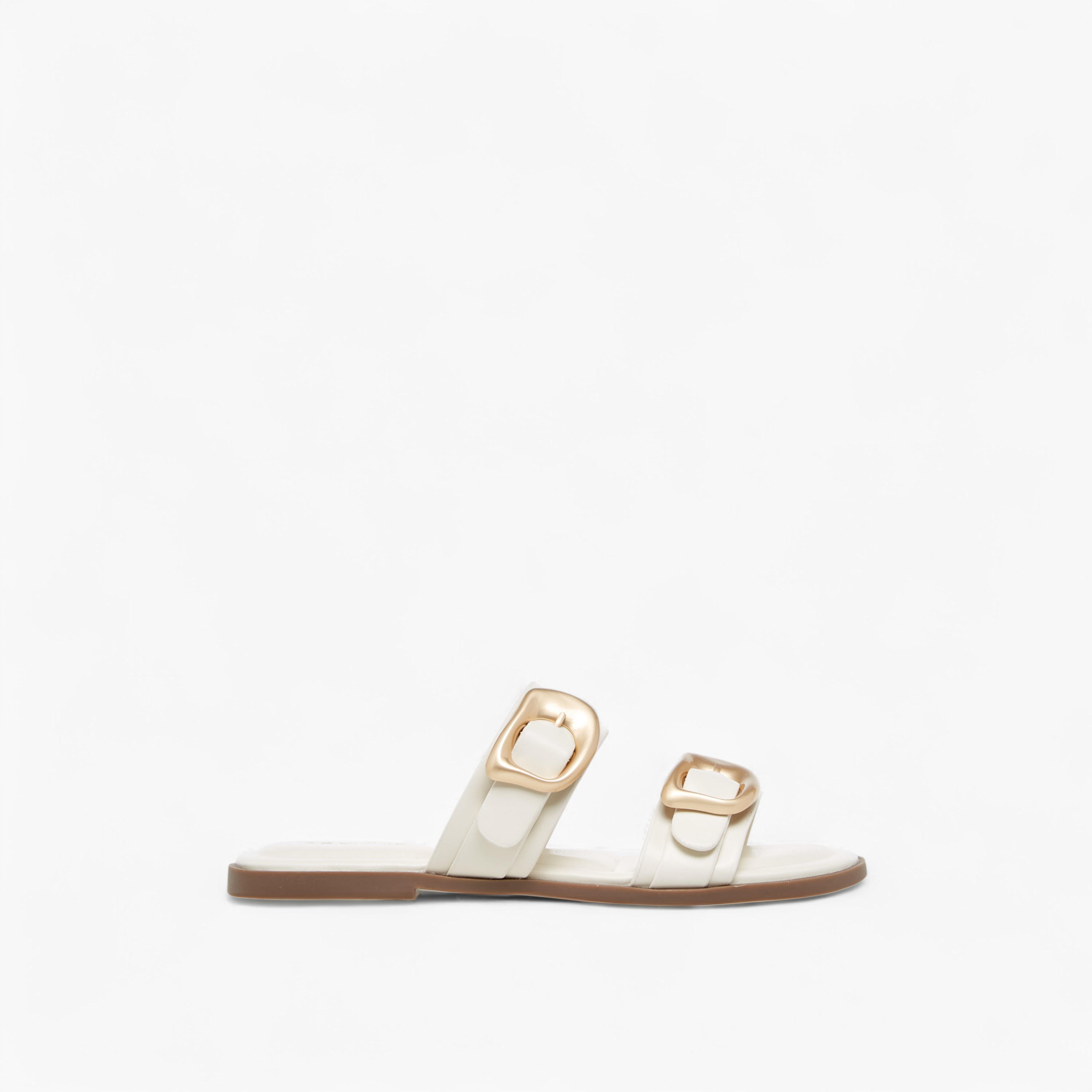 صندل سادة بمقدمة مفتوحة وزينة إبزيم من بابريكا-women-shoes-flats-sandals-image-3