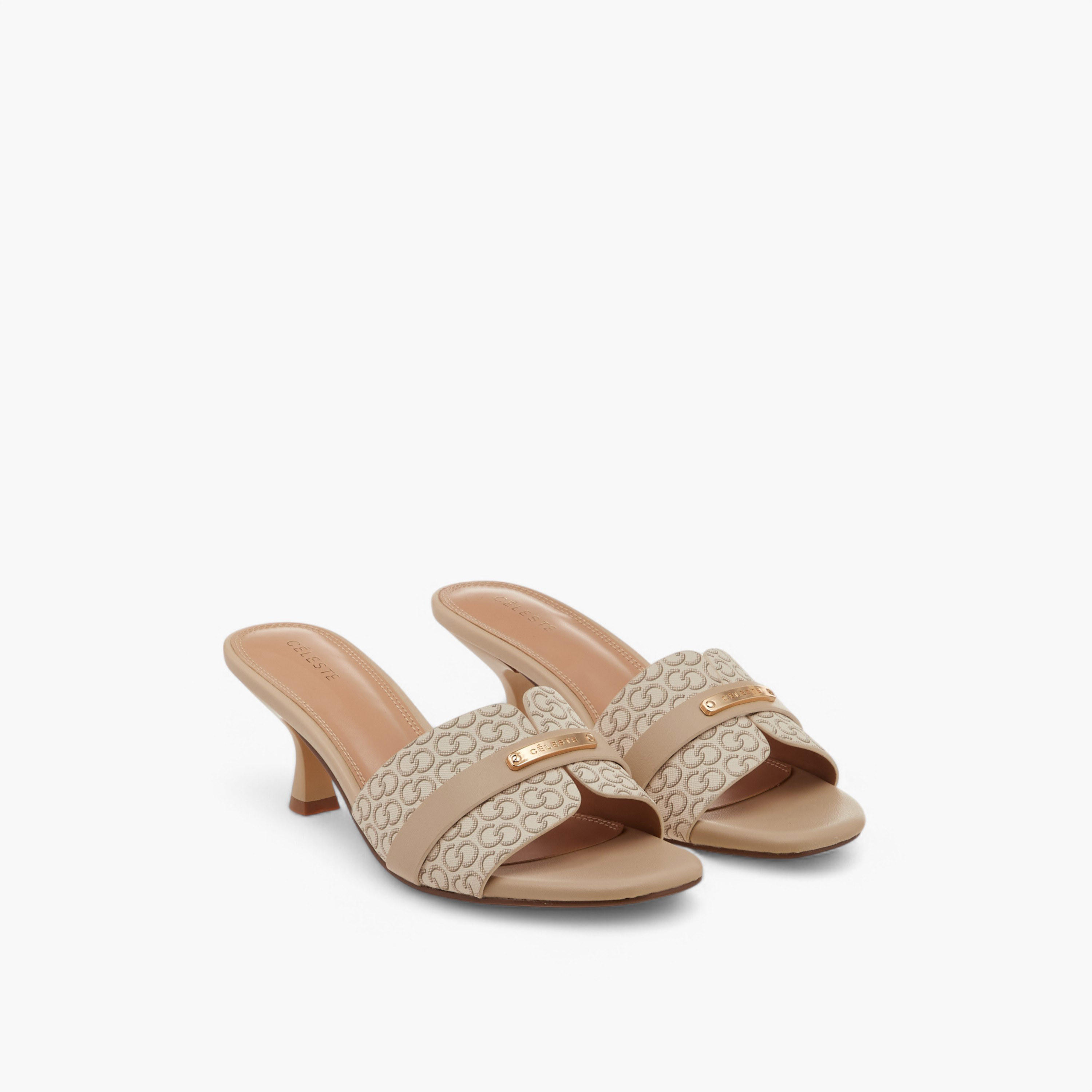 صندل سهل الارتداء بتفاصيل مونوجرام وكعب صغير للنساء من سيليست-women-shoes-sandals-heeled-image-1