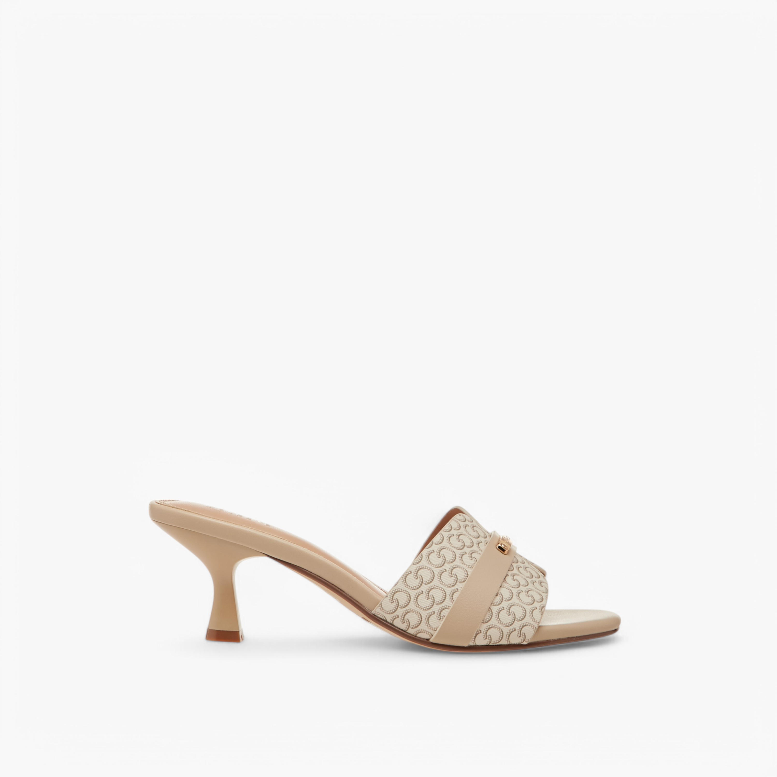 صندل سهل الارتداء بتفاصيل مونوجرام وكعب صغير للنساء من سيليست-women-shoes-sandals-heeled-image-3