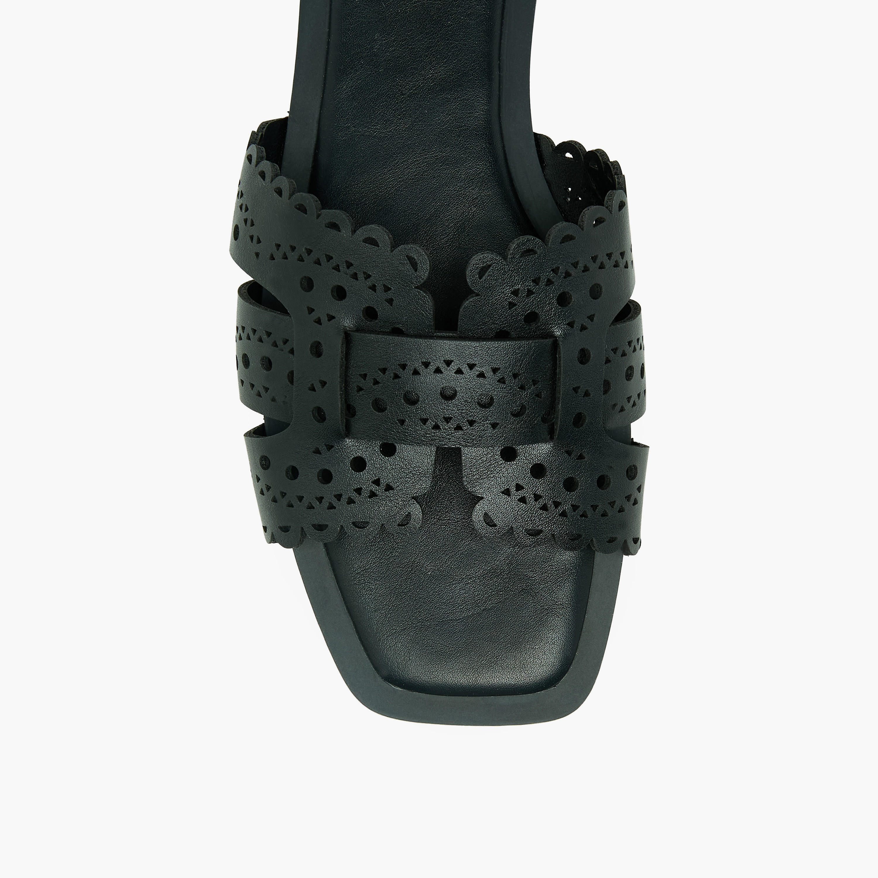 صندل نسائي مسطح بقصات ليزر من فلورا بيلا-women-shoes-flats-sandals-image-4