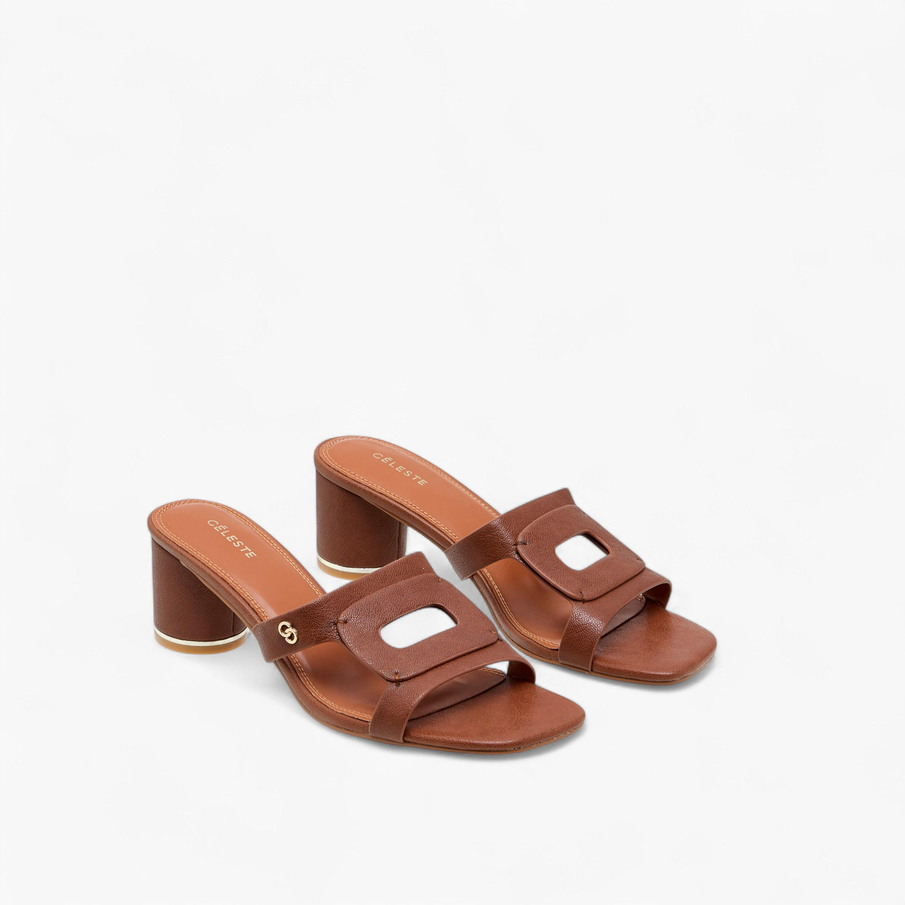 صندل سهل الارتداء بكعب سميك وتفاصيل مفرغة للنساء من سيليست-women-shoes-sandals-heeled-image-1