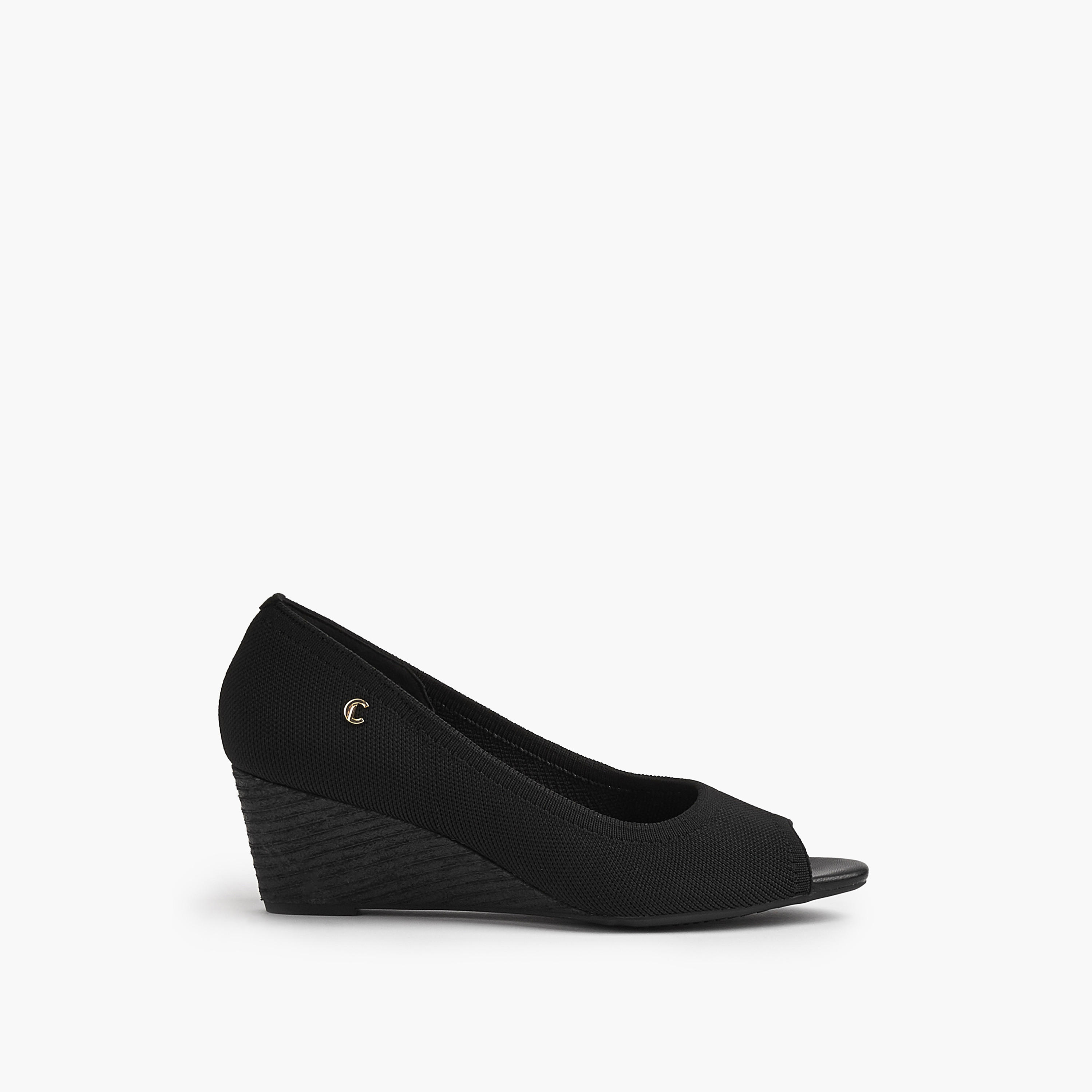 حذاء مريح بارز الملمس سهل الارتداء وبكعب ويدج من لو كونفورت-women-shoes-heels-image-2