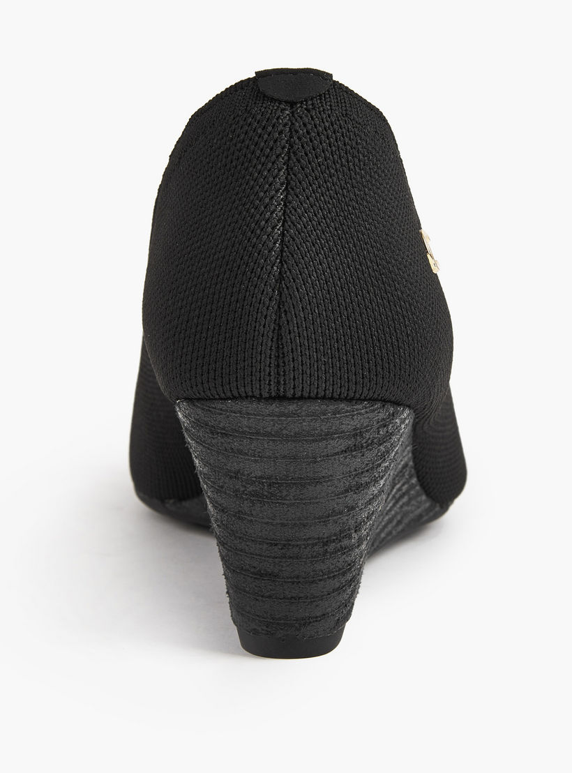 حذاء مريح بارز الملمس سهل الارتداء وبكعب ويدج من لو كونفورت-women-shoes-heels-image-4