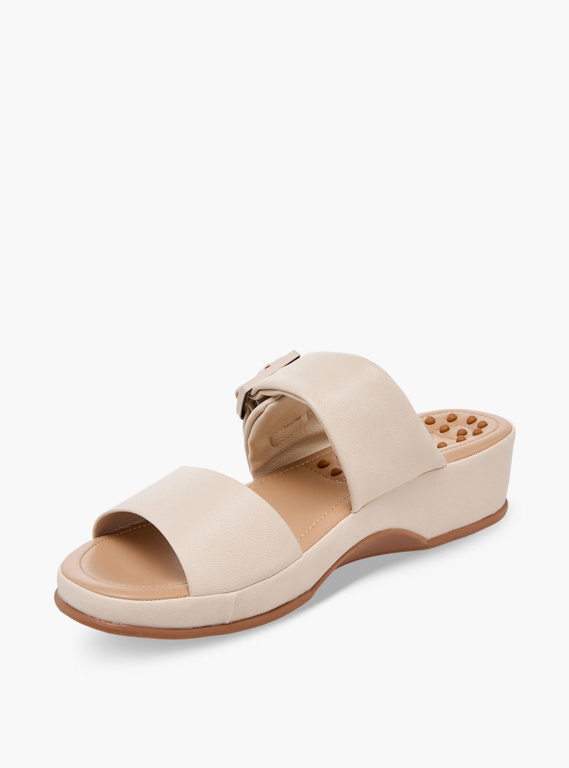 Le Confort Women Buckle Detail Wedge Heel Sandals-women-shoes-sandals-heeled-image-4
