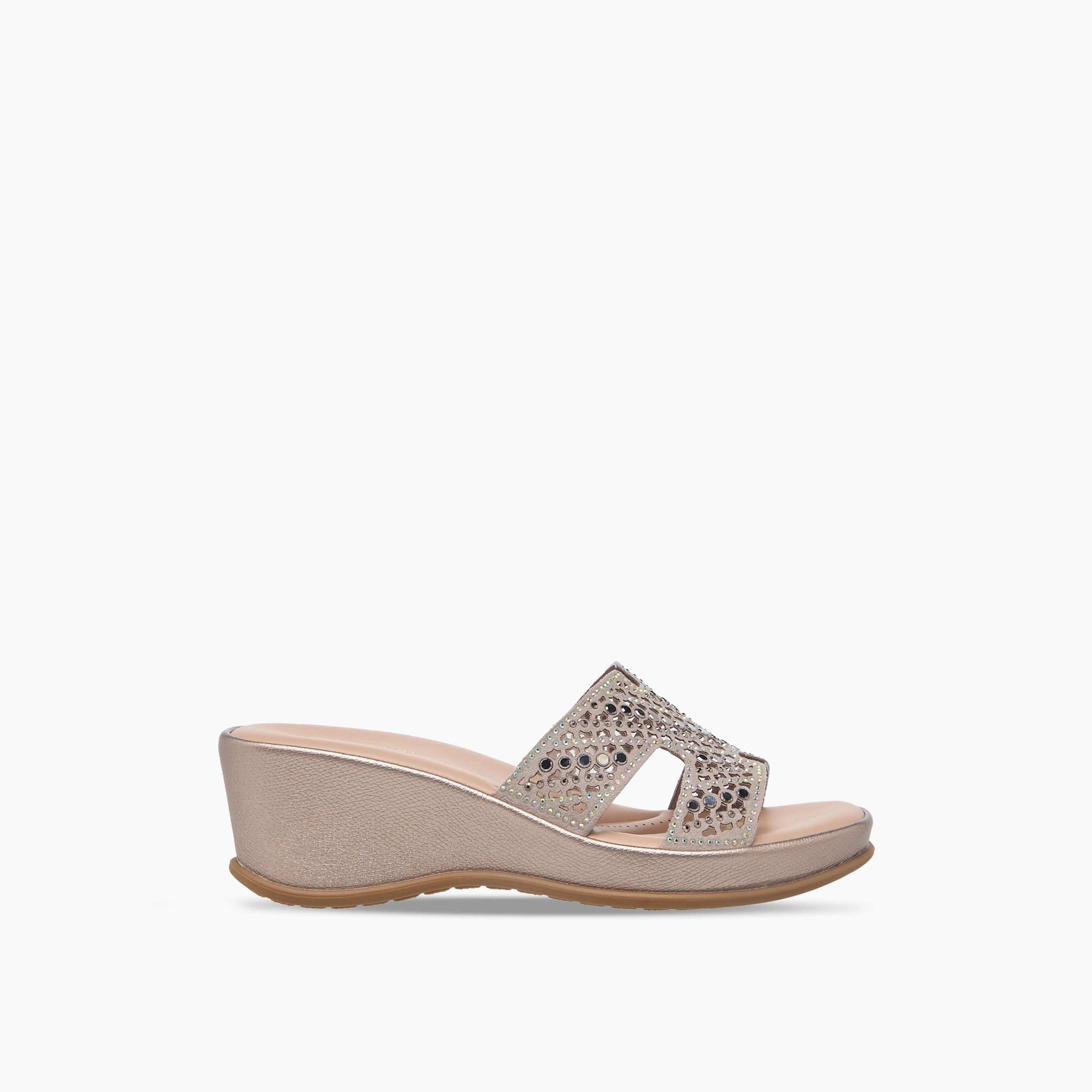 Le Confort Women Embellished Wedge Heel Sandals-women-shoes-sandals-heeled-image-3