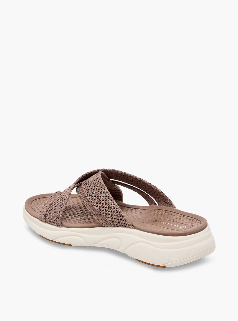 Le Confort Women Textured Slip-On Sandals-women-shoes-sandals-flats-image-5