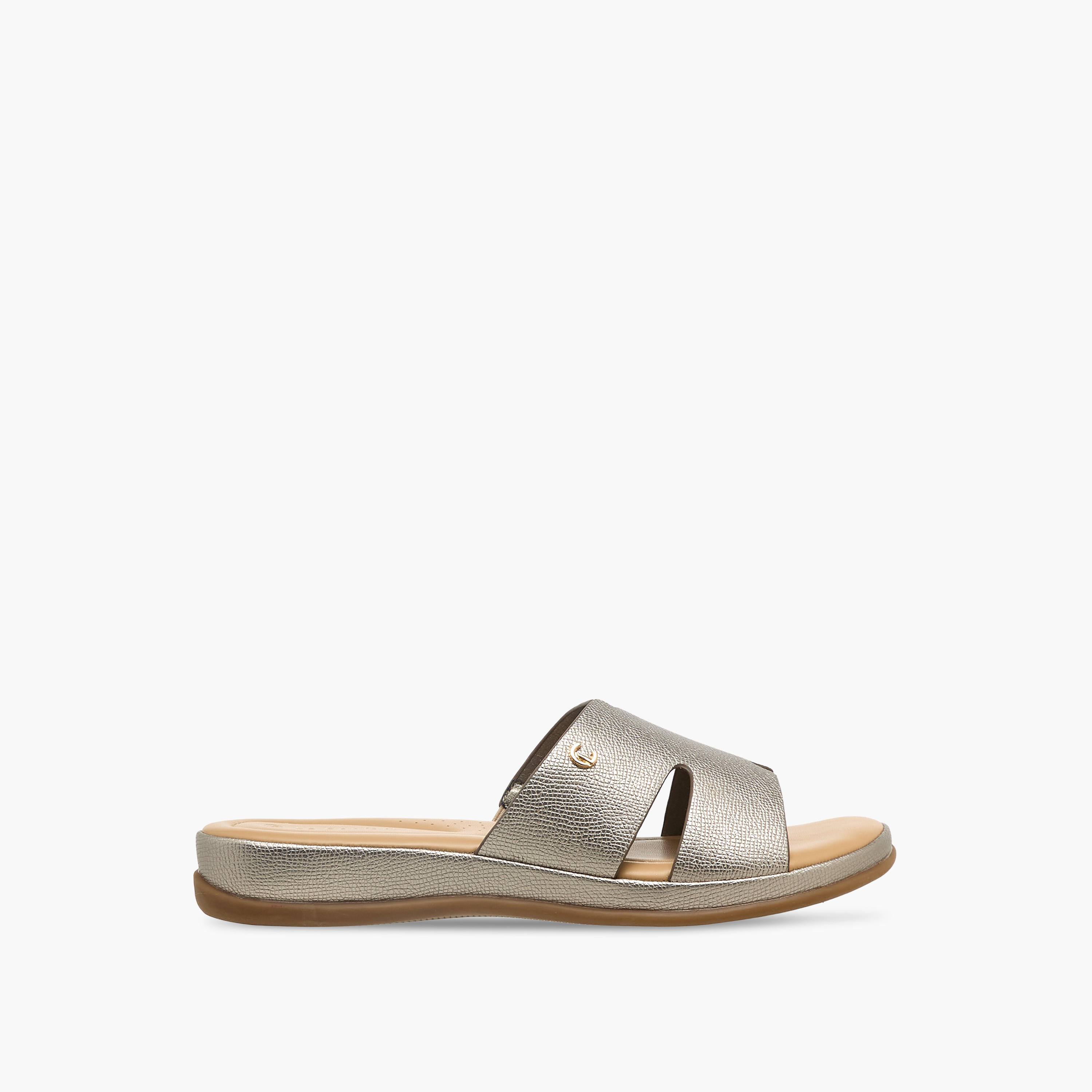 Le Confort Women Textured Slide Sandals-women-shoes-flats-sandals-image-3