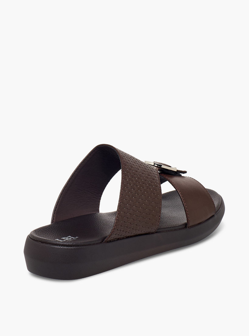 صندل عربي بزينة إبزيم للرجال من إل بي إل من شو إكسبرس-men-shoes-sandals-image-6