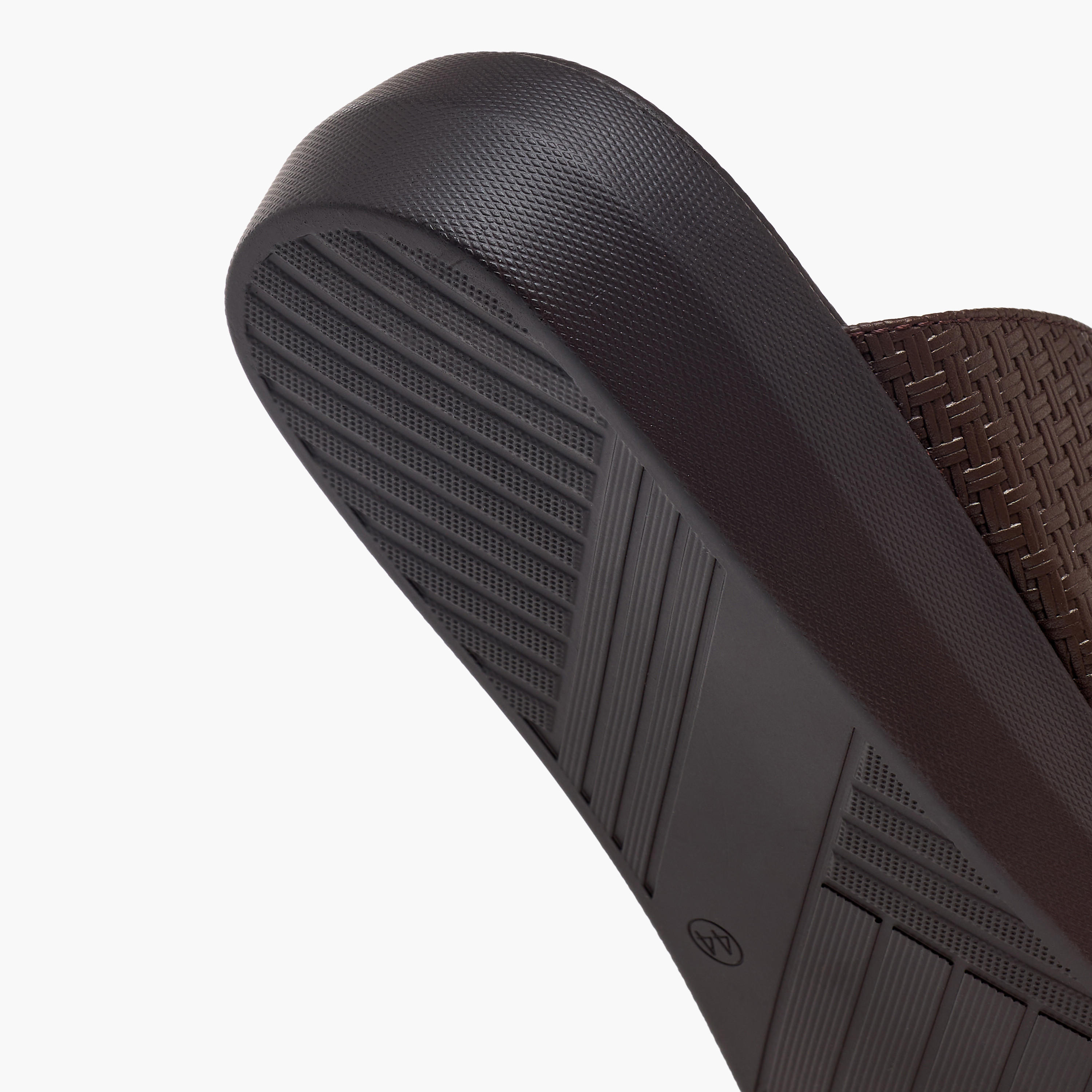 صندل عربي بزينة إبزيم للرجال من إل بي إل من شو إكسبرس-men-shoes-sandals-image-9