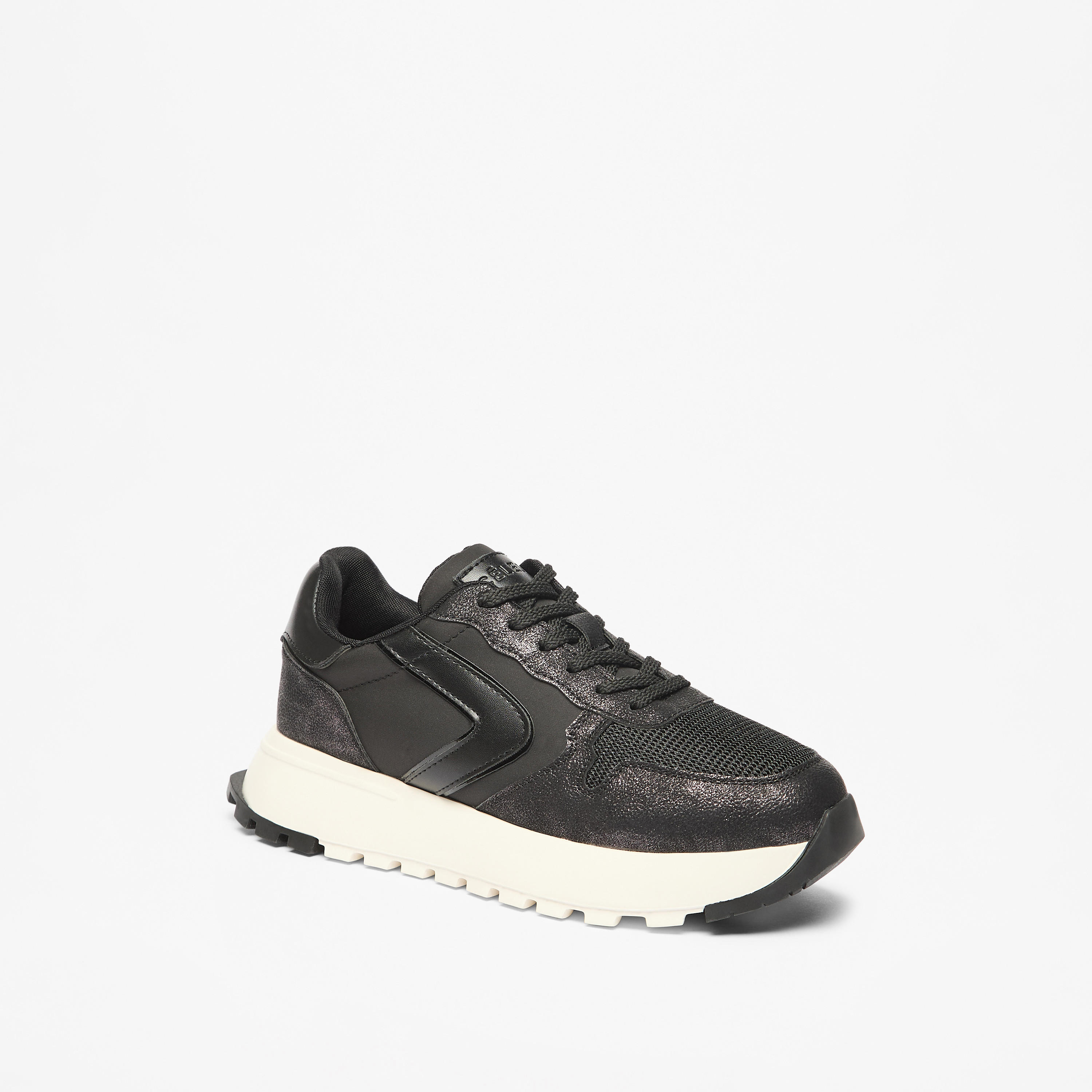 حذاء سنيكرز بكاحل منخفض ورباط إغلاق للنساء من سيليست-women-shoes-sneakers-image-6