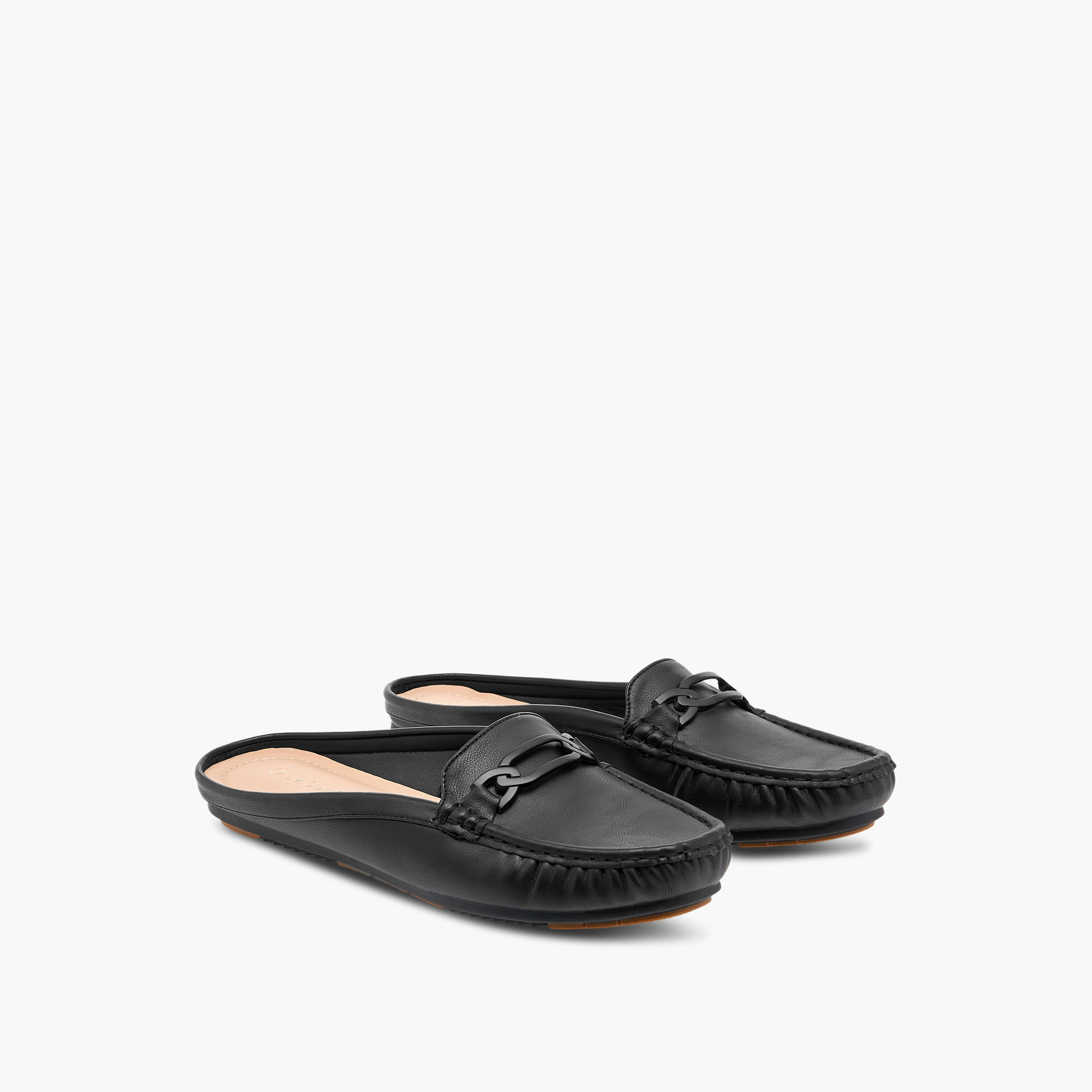 حذاء ميول مريح سهل الارتداء بزينة معدنية من لو كونفورت-women-shoes-flats-mules-image-1