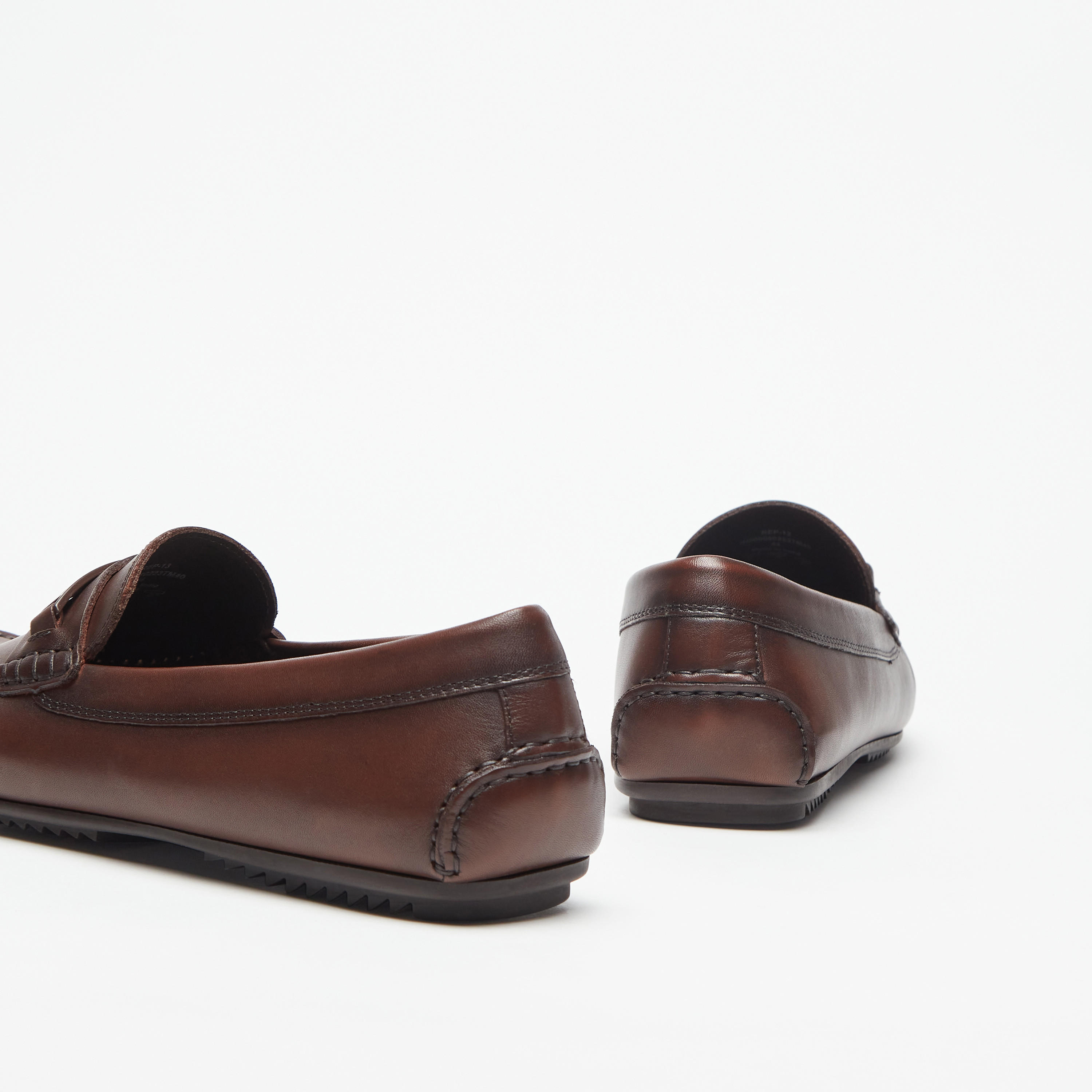 حذاء موكاسين جلد سهل الارتداء للرجال من دوتشيني-men-shoes-loafersandmoccasins-image-4