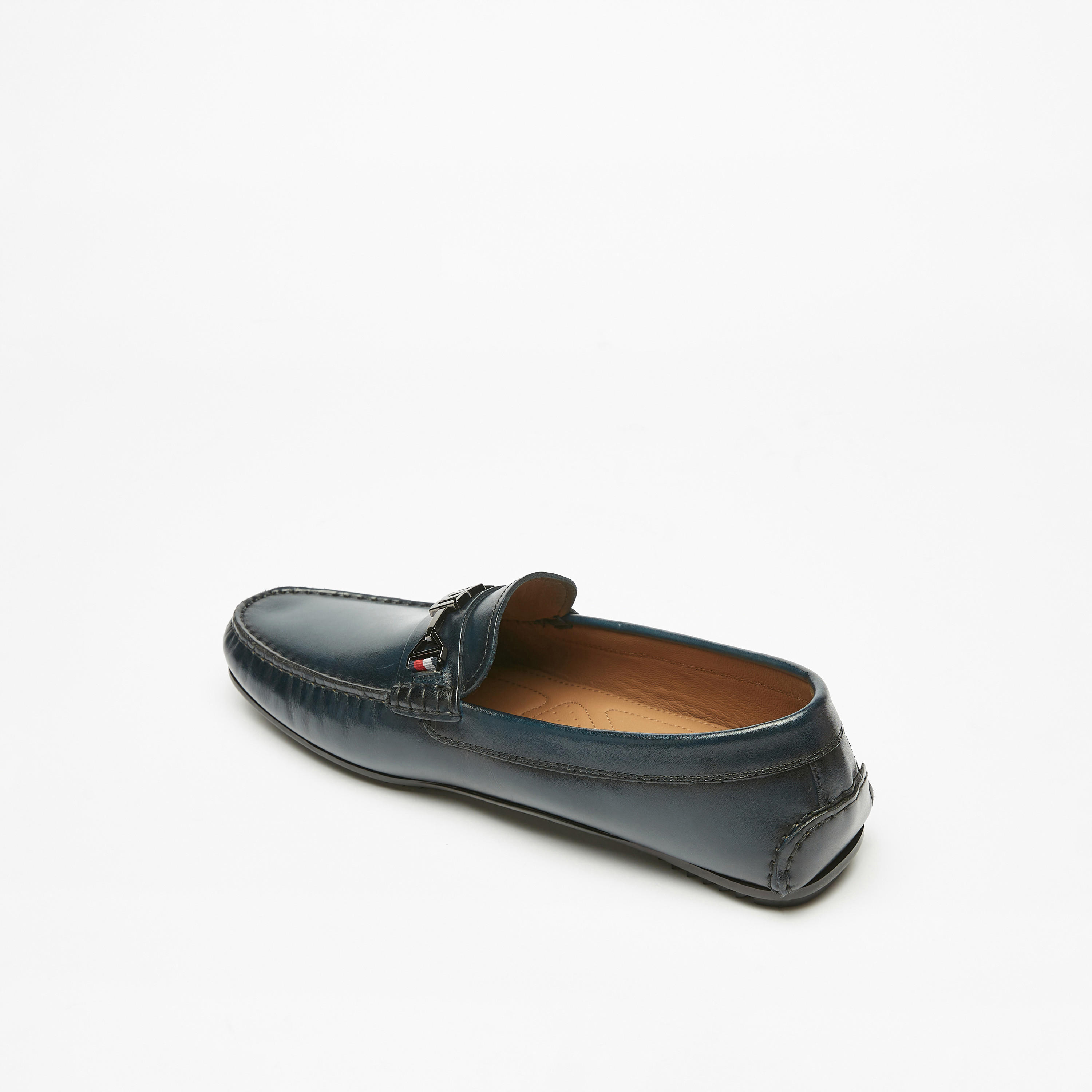 حذاء موكاسين بتزيينات معدنية للرجال من دوتشيني-men-shoes-loafersandmoccasins-image-2