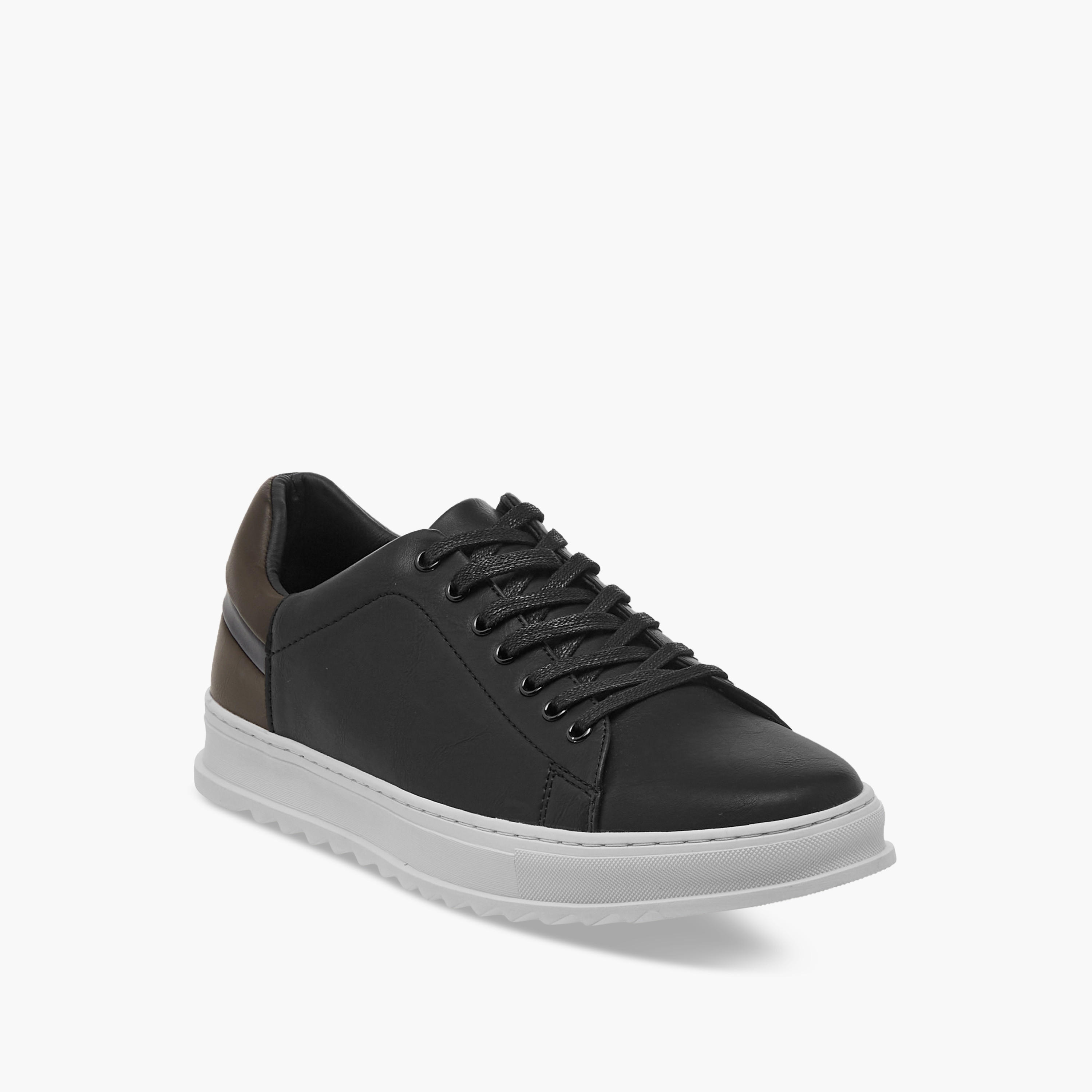 حذاء سنيكرز سادة برباط من إل بي إل من شو إكسبرس-men-shoes-sneakers-image-2