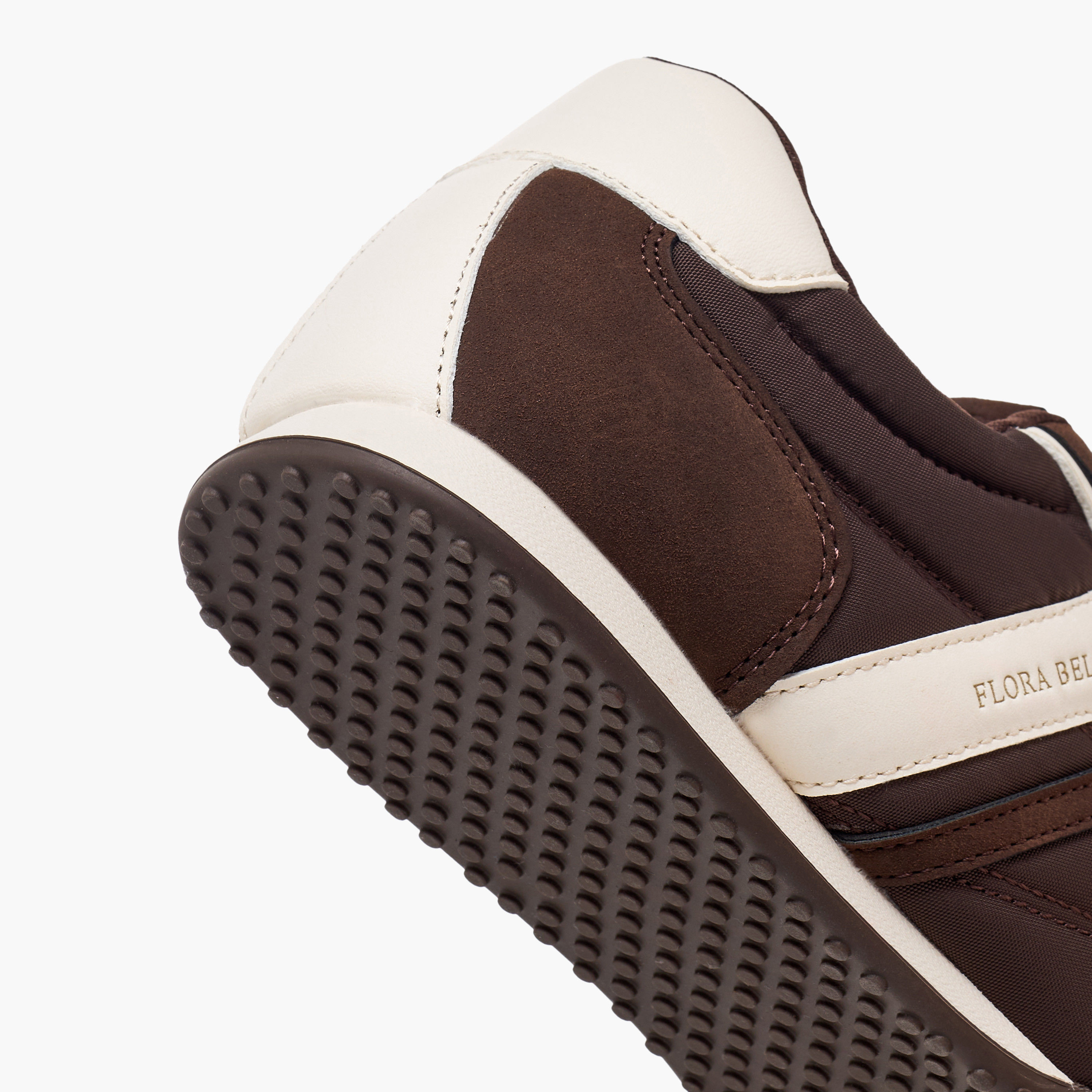 حذاء سنيكرز برقبة للكاحل وزينة بوم بوم للنساء من فلورا بيلا-women-shoes-sneakers-image-16