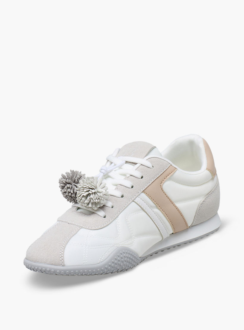 حذاء سنيكرز برقبة للكاحل وزينة بوم بوم للنساء من فلورا بيلا-women-shoes-sneakers-image-4