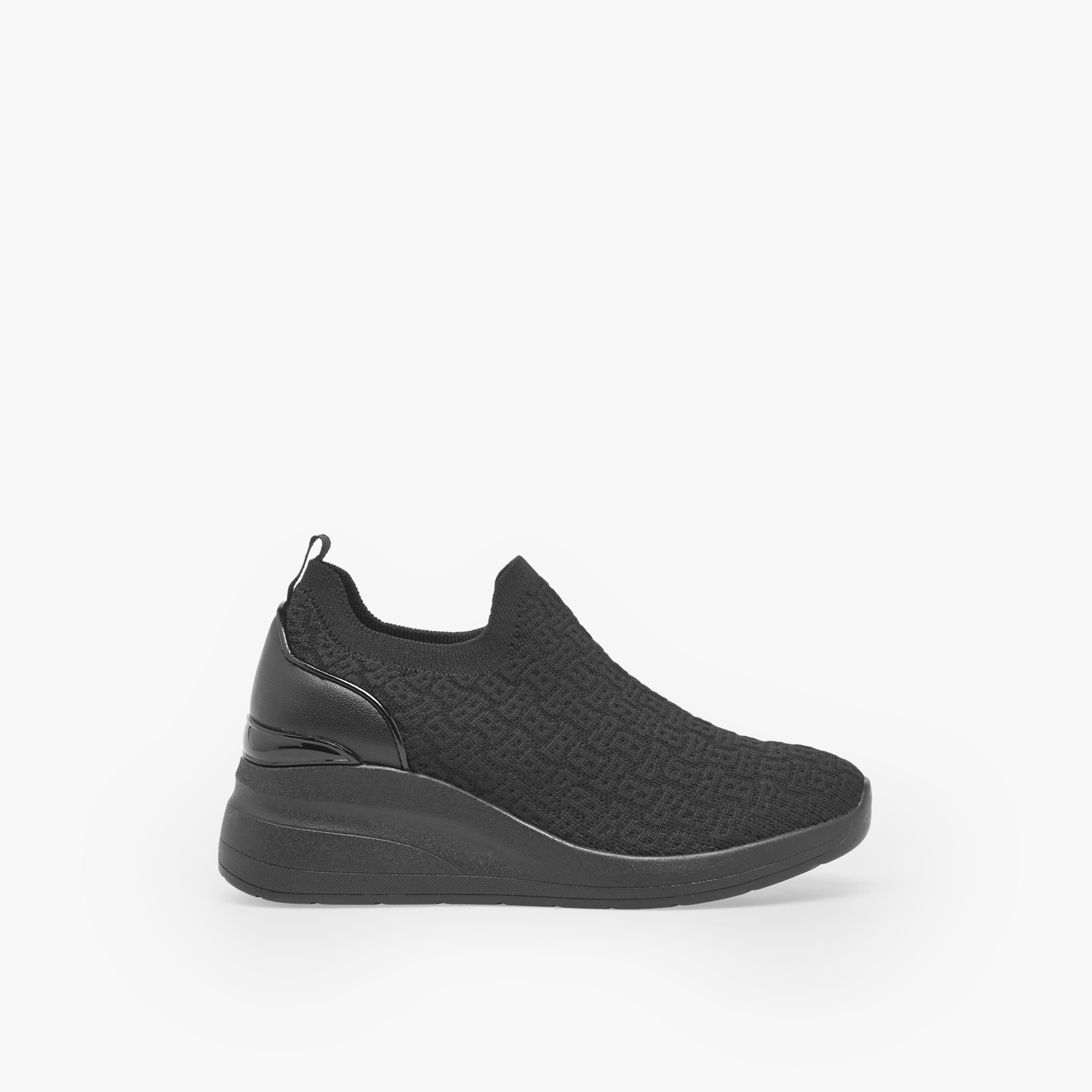 حذاء سنيكرز نسائي سهل الارتداء بكعب بلوك من فلورا بيلا-women-shoes-sneakers-image-11