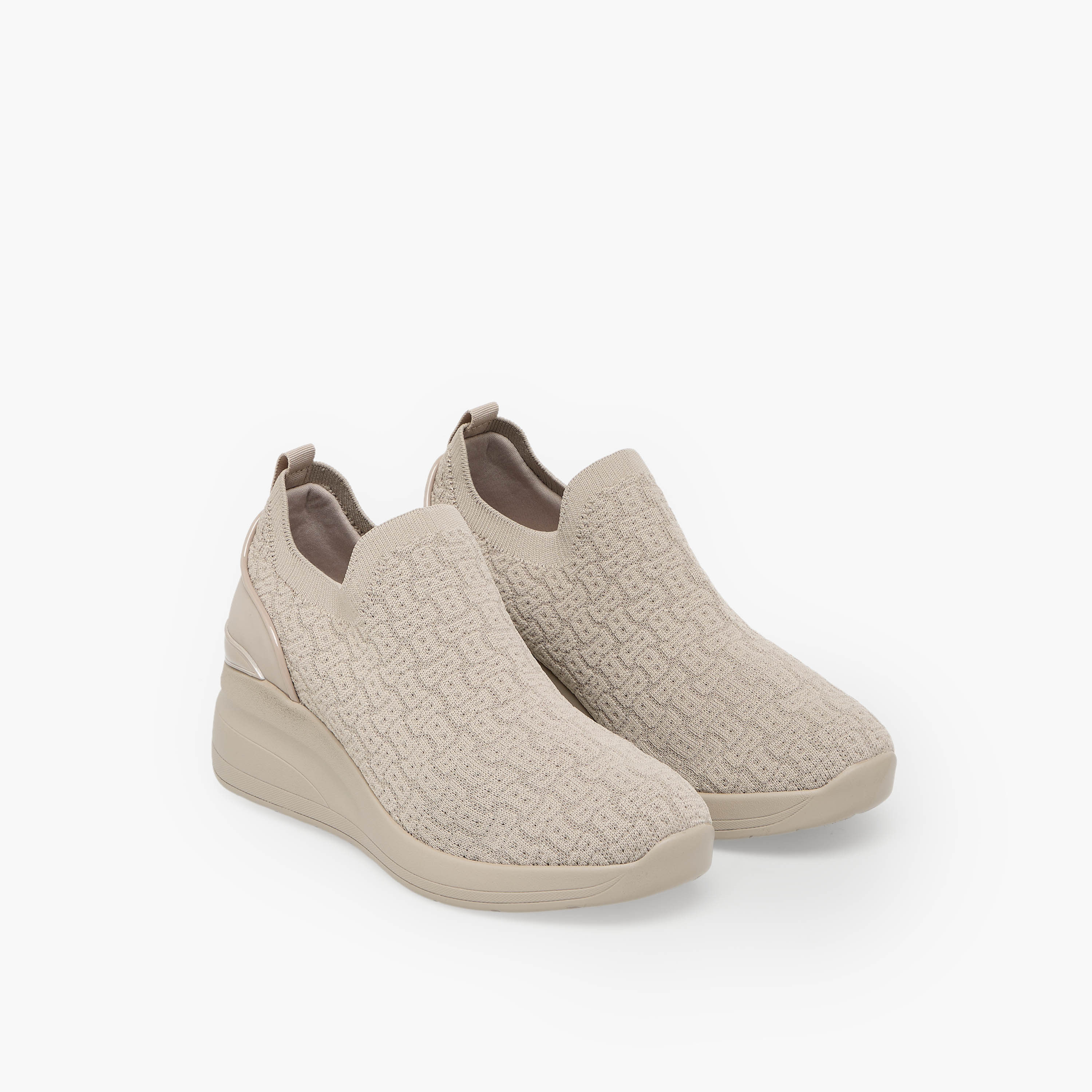 حذاء سنيكرز نسائي سهل الارتداء بكعب بلوك من فلورا بيلا-women-shoes-sneakers-image-1