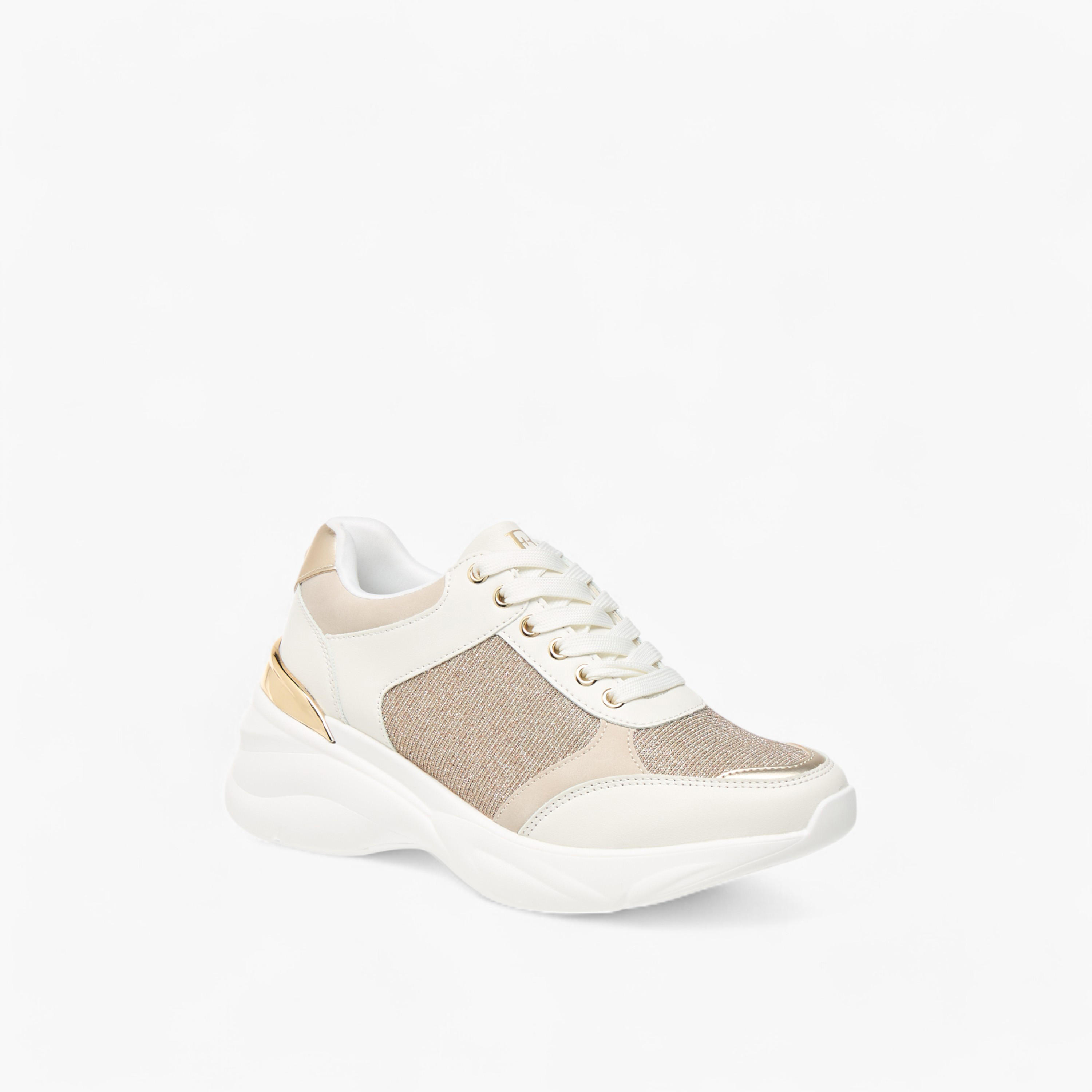 حذاء سنيكرز بزينة جليتر بارزة الملمس ورباط إغلاق من فلورا بيلا-women-shoes-sneakers-image-2