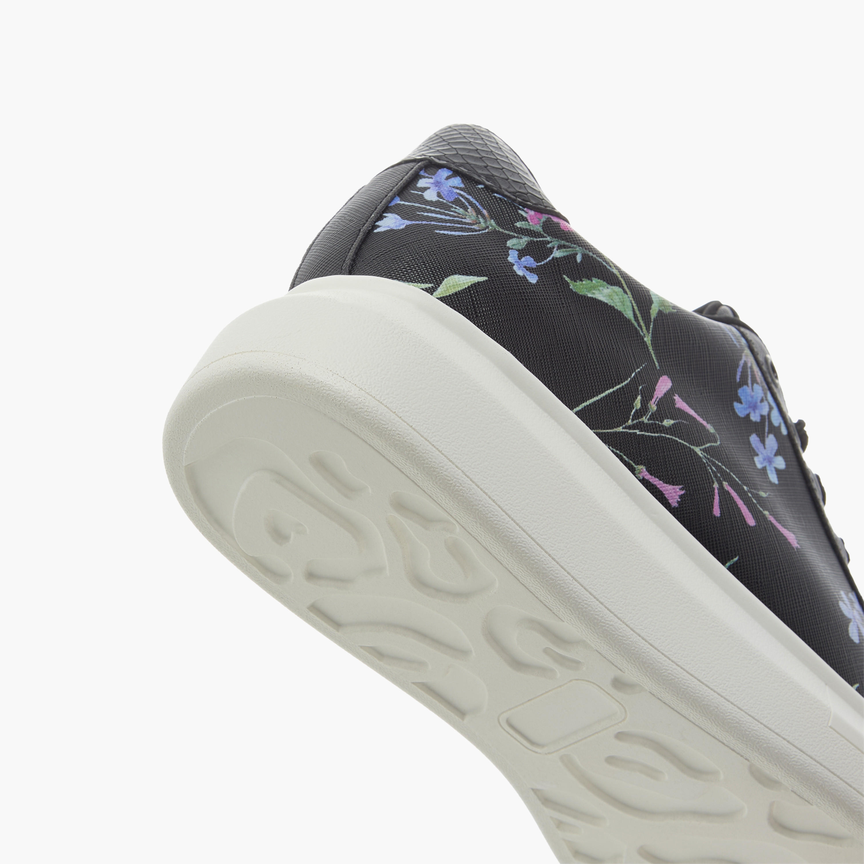 حذاء سنيكرز برباط إغلاق وطبعات زهرية من فلورا بيلا-women-shoes-sneakers-image-5