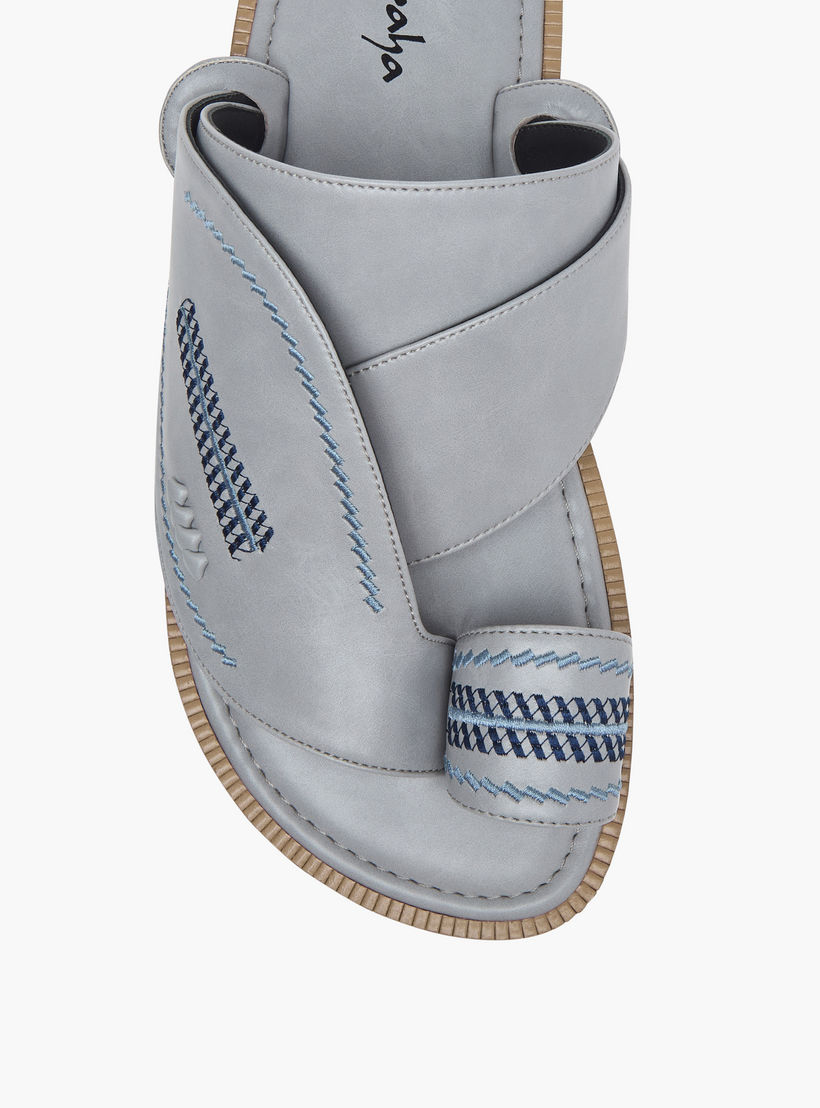 Al Waha Embroidered Slip-On Arabic Sandals with Toe Loop-men-shoes-sandals-image-3