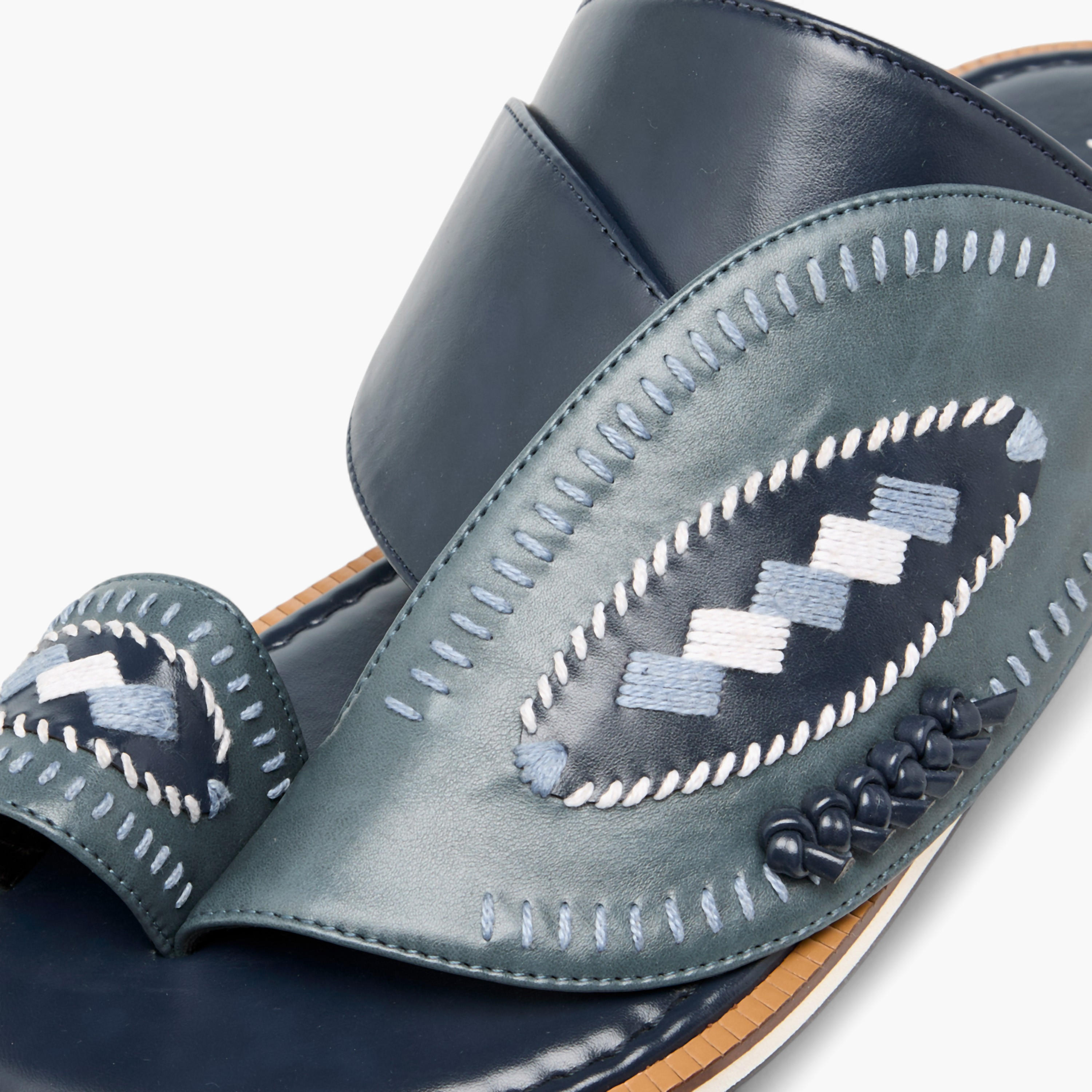 Al Waha Embroidered Slip-On Arabic Sandals with Toe Loop-men-shoes-sandals-image-4
