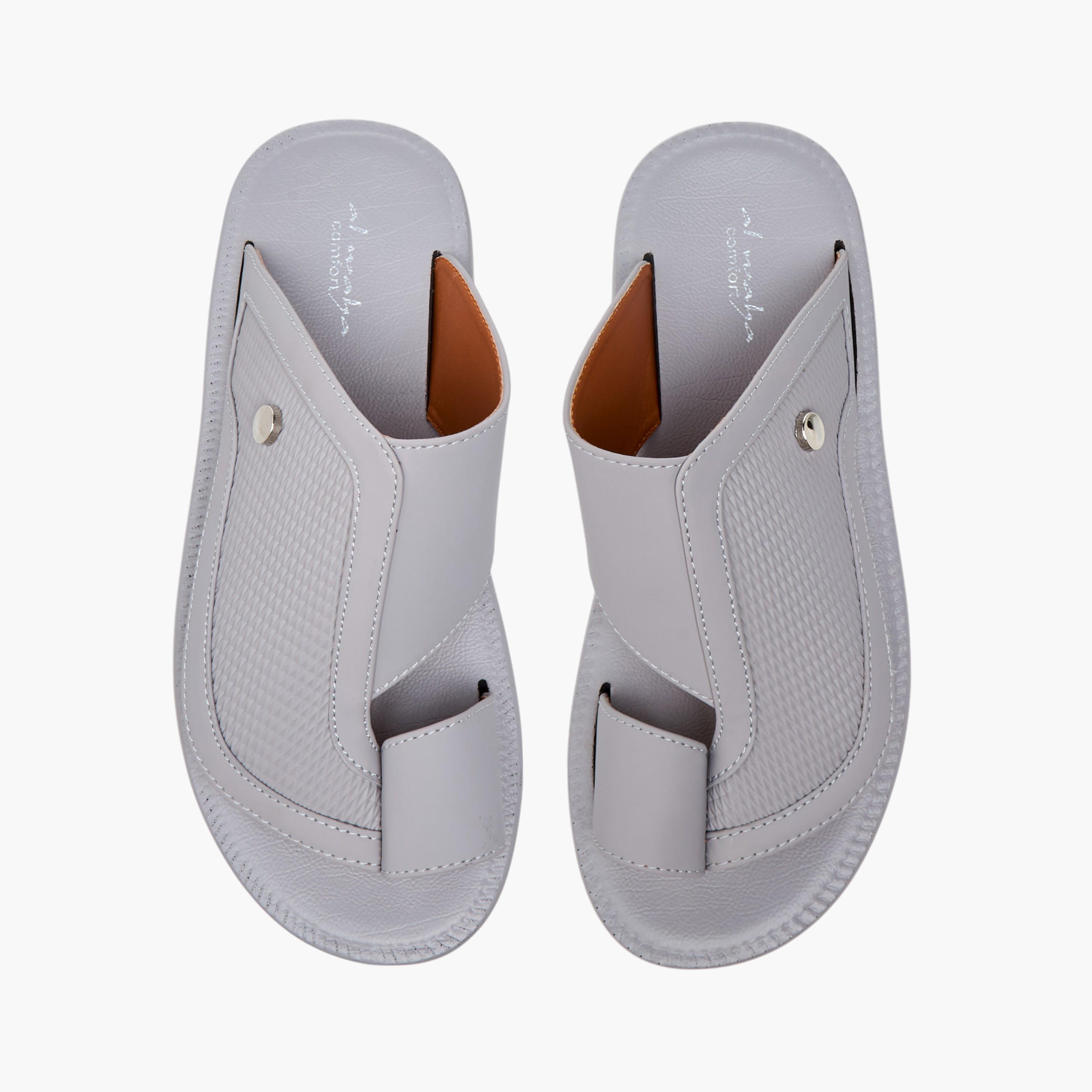 Al Waha Textured Slip-On Arabic Sandals with Toe Loop Detail-men-shoes-sandals-image-1