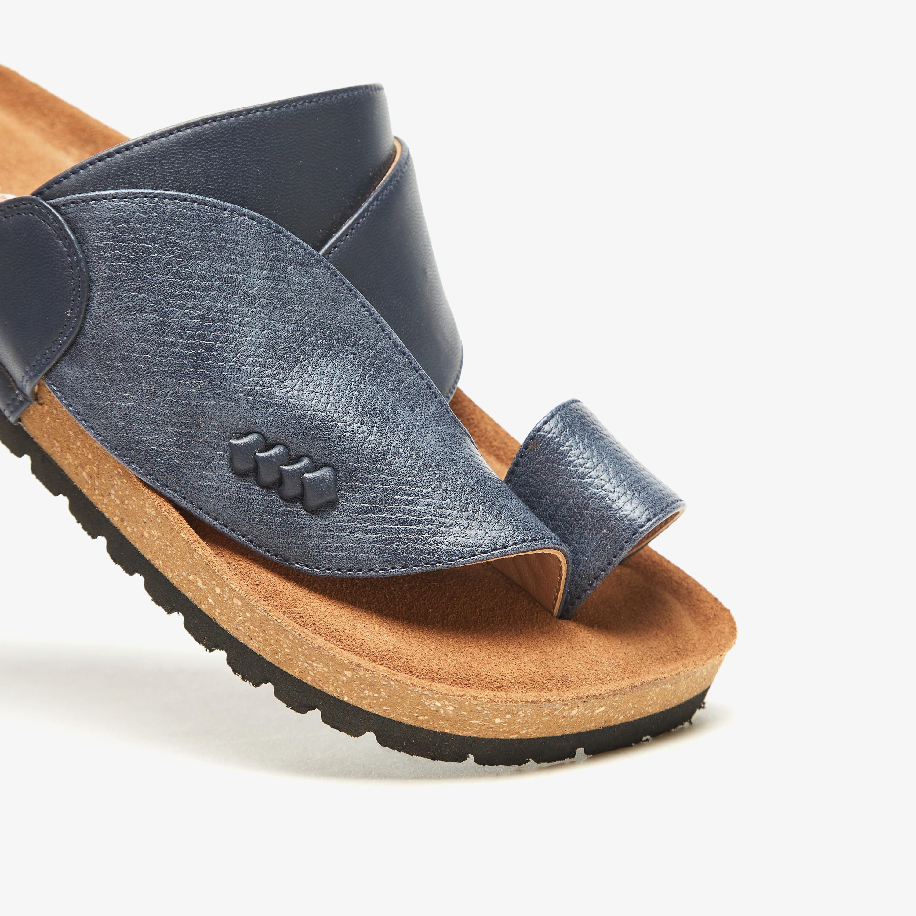 صندل عربي بارز الملمس وسهل الارتداء من الواحة-boys-shoes-sandals-image-4