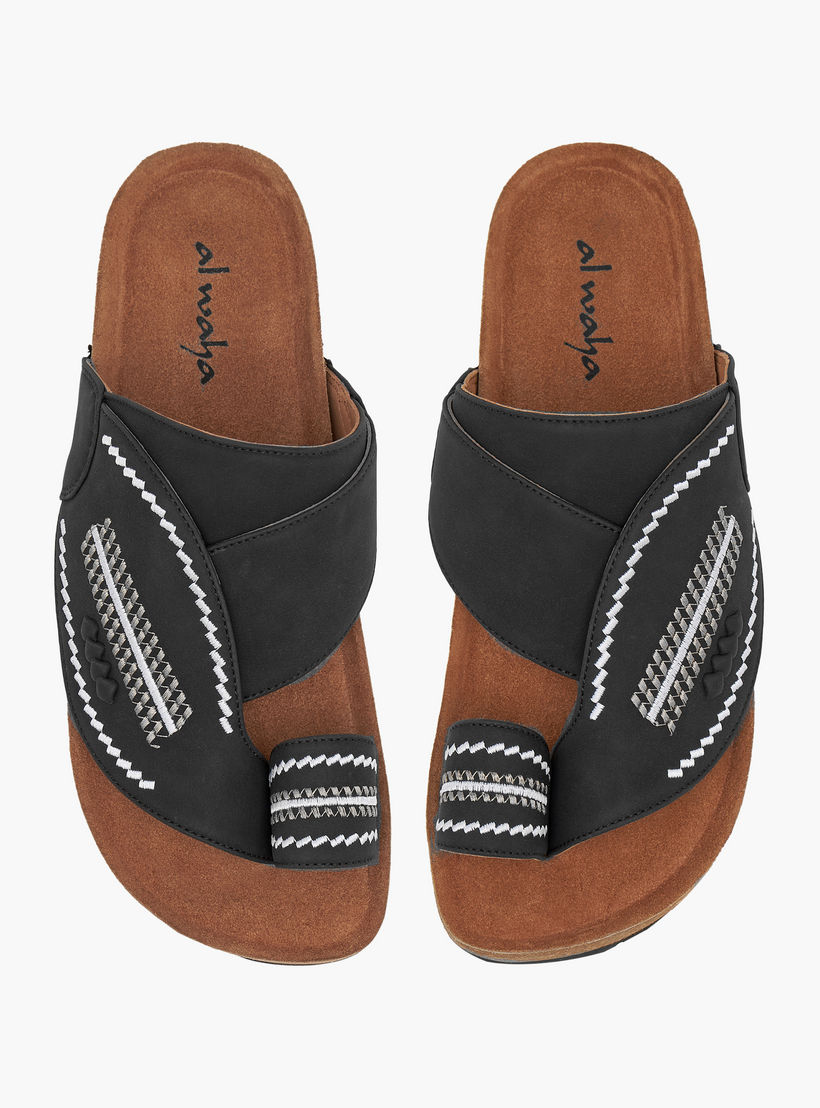 صندل عربي مطرّز سهل الارتداء بإصبع من الواحة-boys-shoes-sandals-image-1