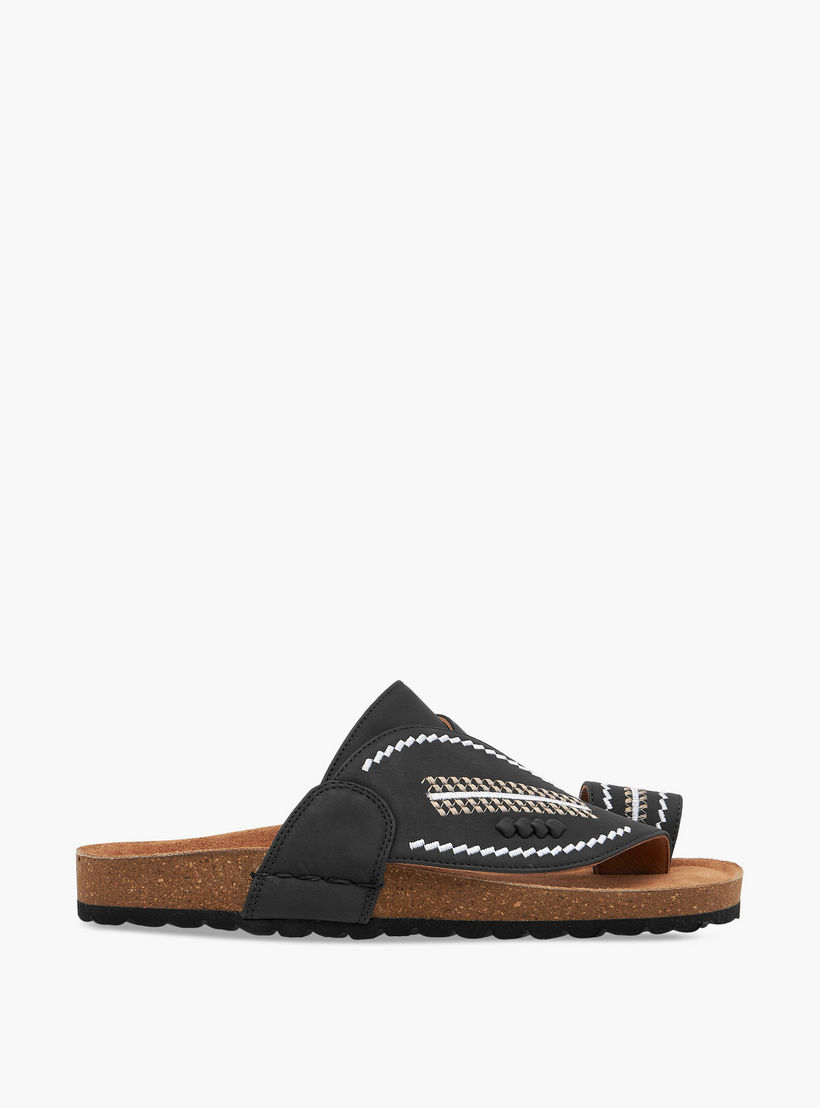 صندل عربي مطرّز سهل الارتداء بإصبع من الواحة-boys-shoes-sandals-image-2