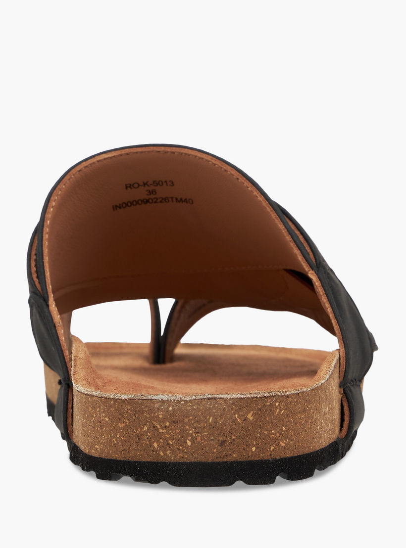 صندل عربي مطرّز سهل الارتداء بإصبع من الواحة-boys-shoes-sandals-image-4