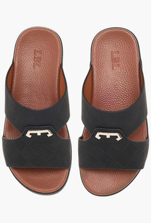 صندل عربي بارز الملمس سهل الارتداء إل بي إل من شو إكسبريس-boys-shoes-sandals-image-1