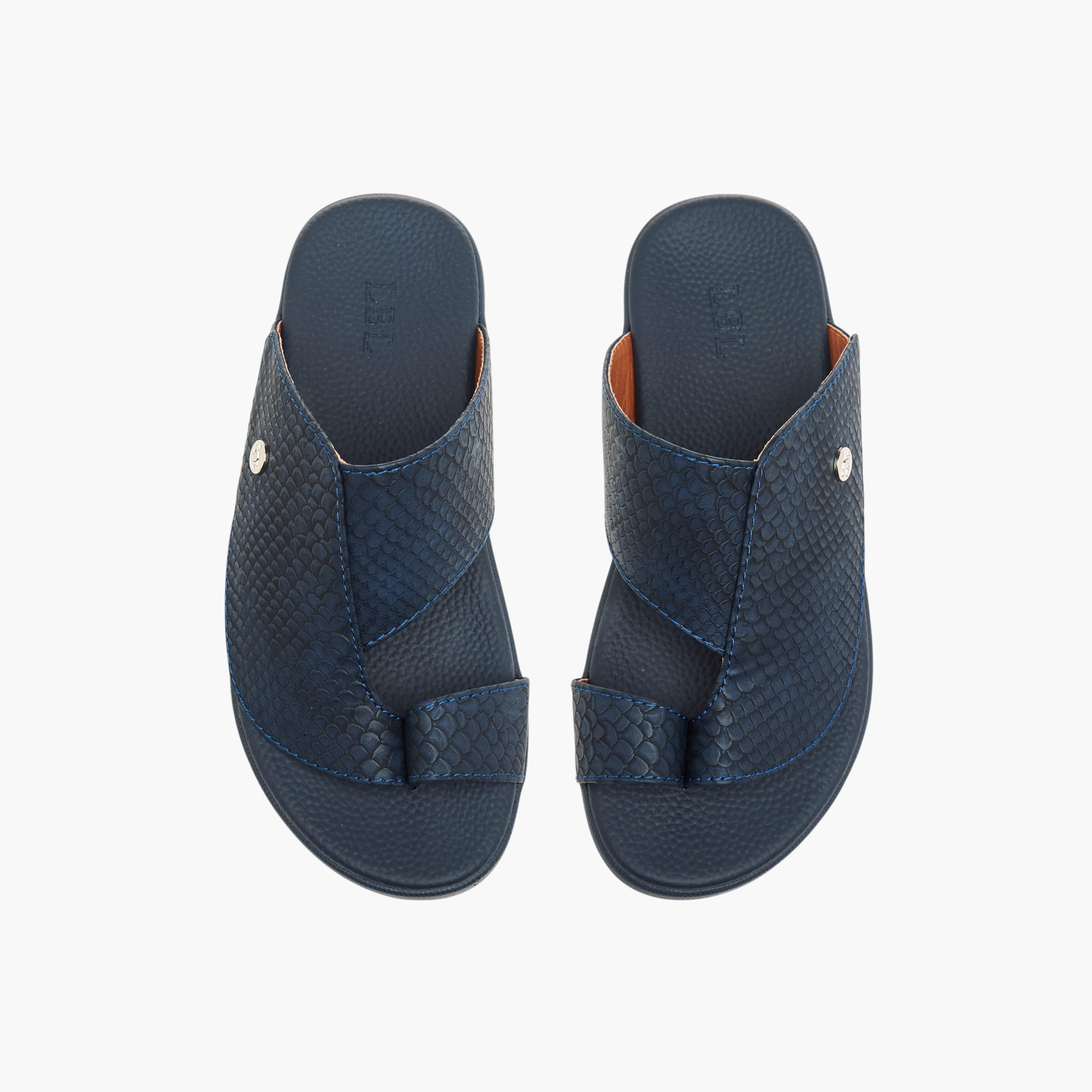 صندل عربي سهل الارتداء بارز الملمس بتفاصيل حلقة إصبع إل بي إل من شو إكسبريس-boys-shoes-sandals-image-1