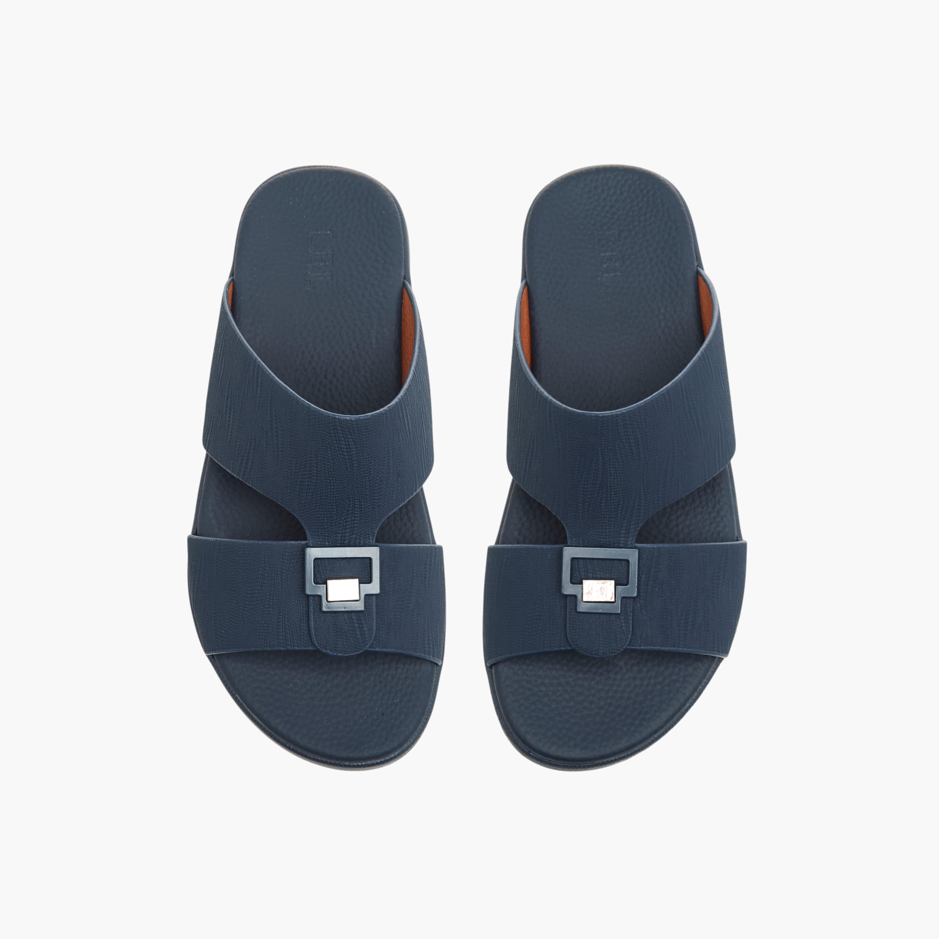 صندل عربي سهل الارتداء بزينة معدنية إل بي إل من شو إكسبريس-boys-shoes-sandals-image-1