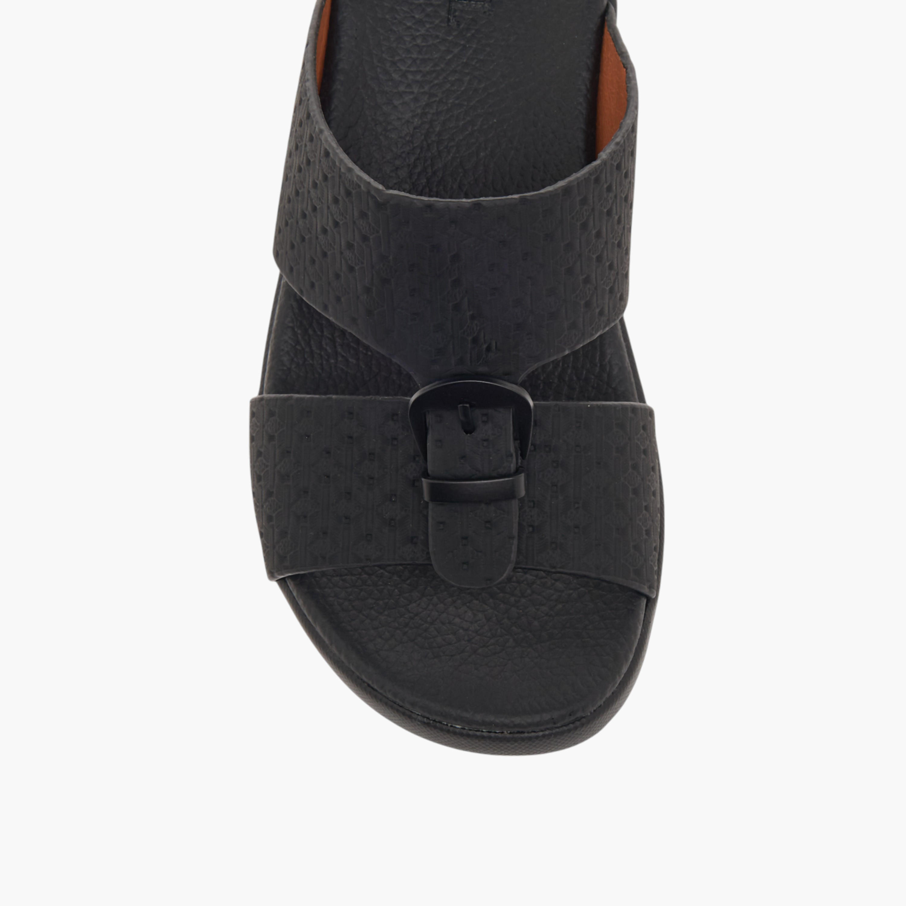 صندل عربي سهل الارتداء بزينة إبزيم إل بي إل من شو إكسبريس-boys-shoes-sandals-image-3