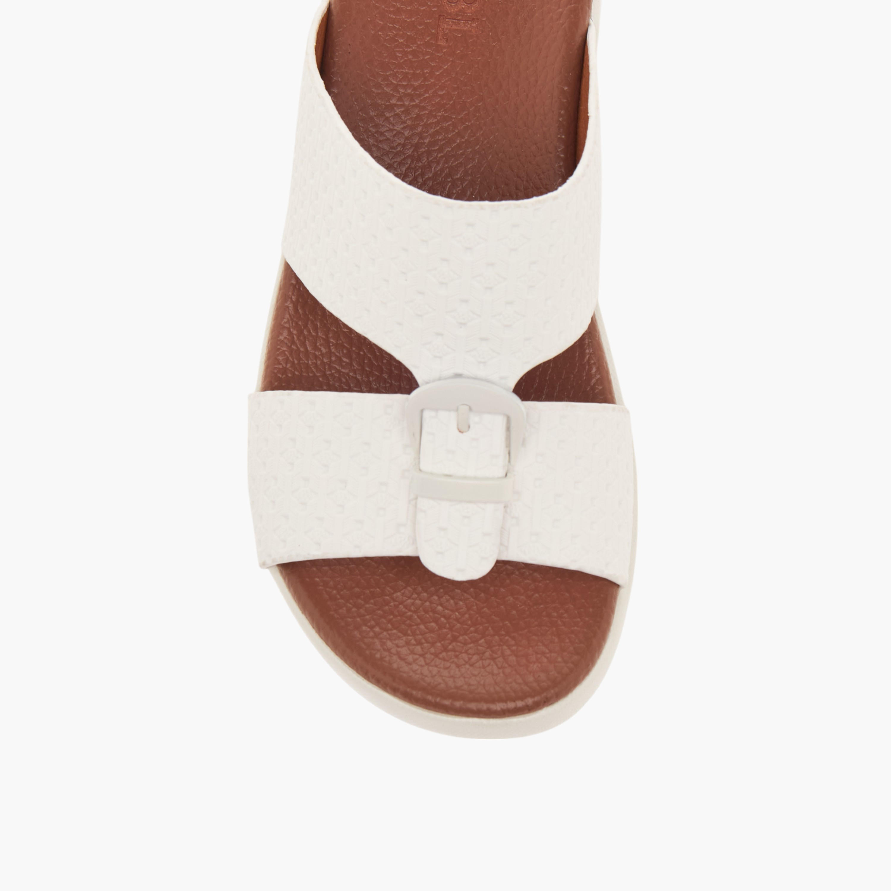 صندل عربي سهل الارتداء بزينة إبزيم إل بي إل من شو إكسبريس-boys-shoes-sandals-image-11