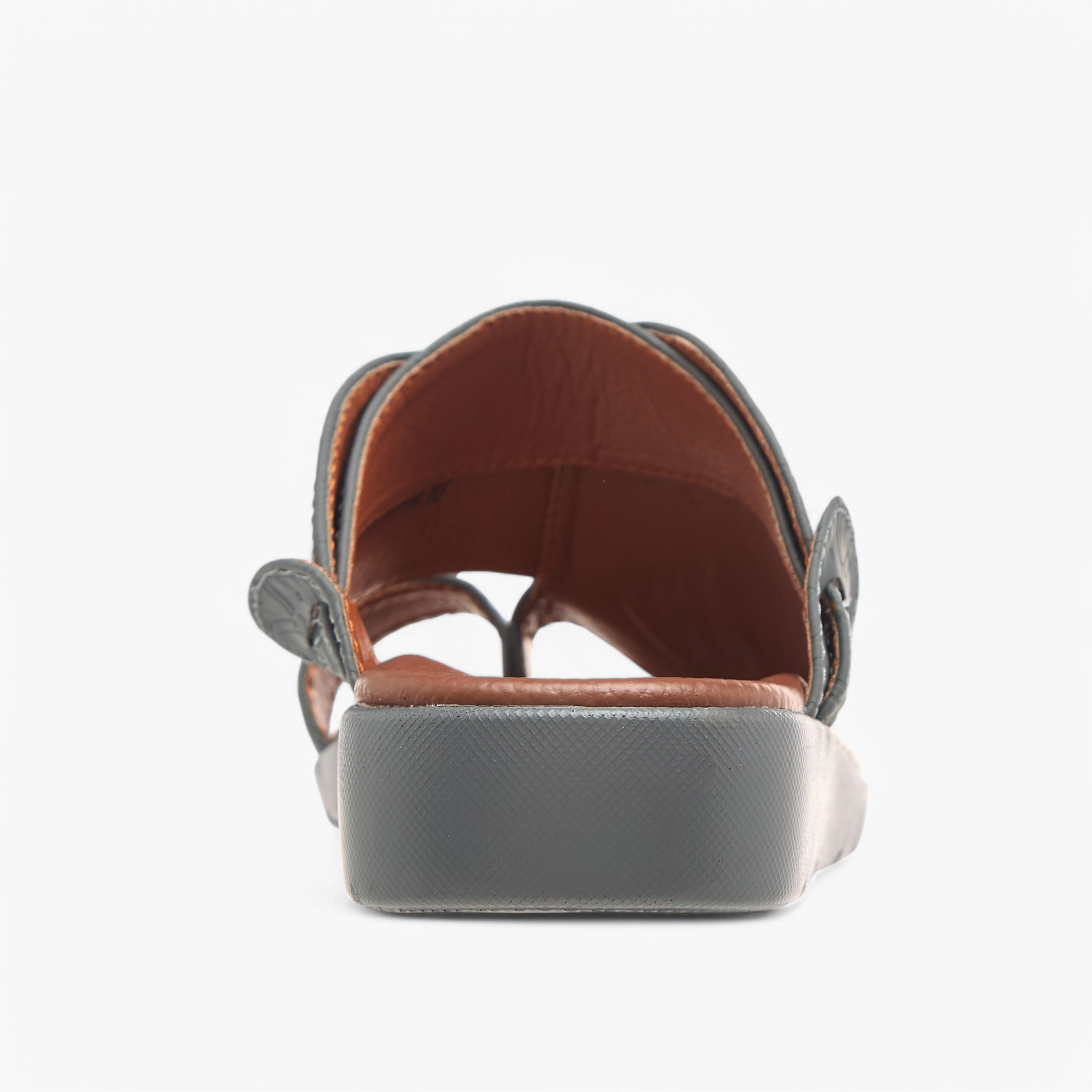 LBL by Shoexpress Textured Slip-On Arabic Sandals with Toe Loop Detail-boys-shoes-sandals-image-4
