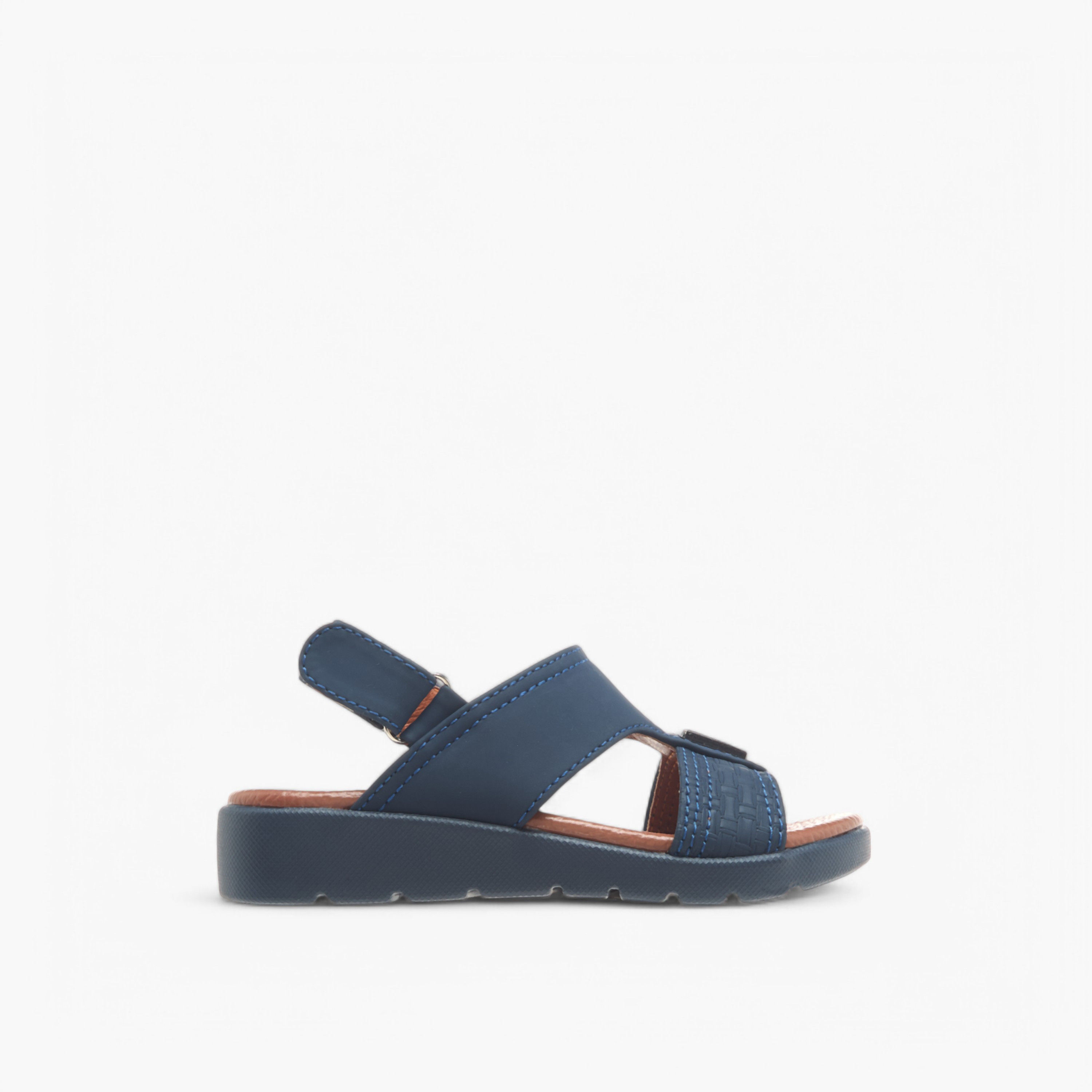 صندل عربي بارز الملمس بشريط إغلاق لاصق من إل بي إل من شو إكسبريس-boys-shoes-sandals-image-2