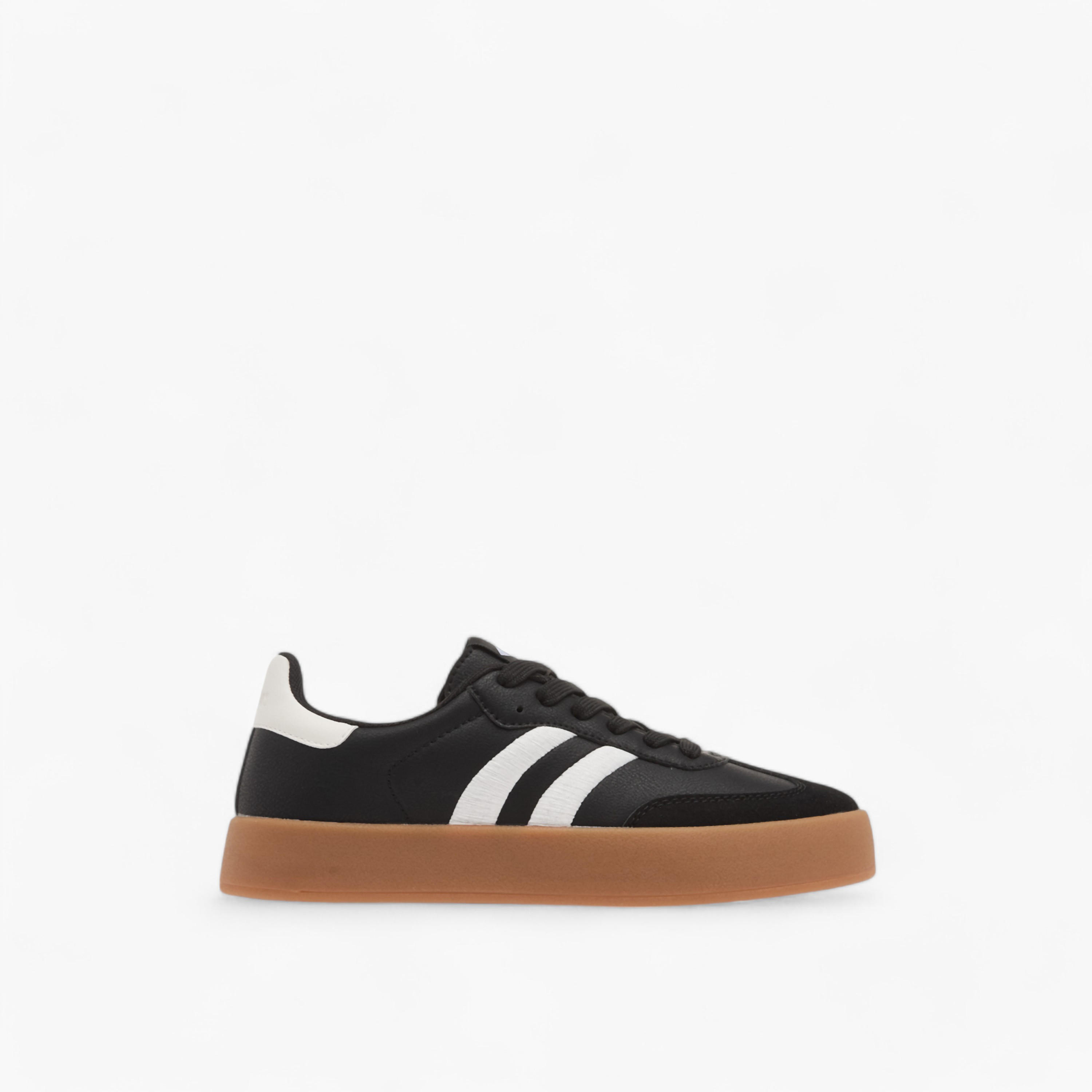 حذاء سنيكرز بطول الكاحل بتصميم ألواح ورباط إغلاق للنساء من لي كوبر-women-shoes-sneakers-image-3