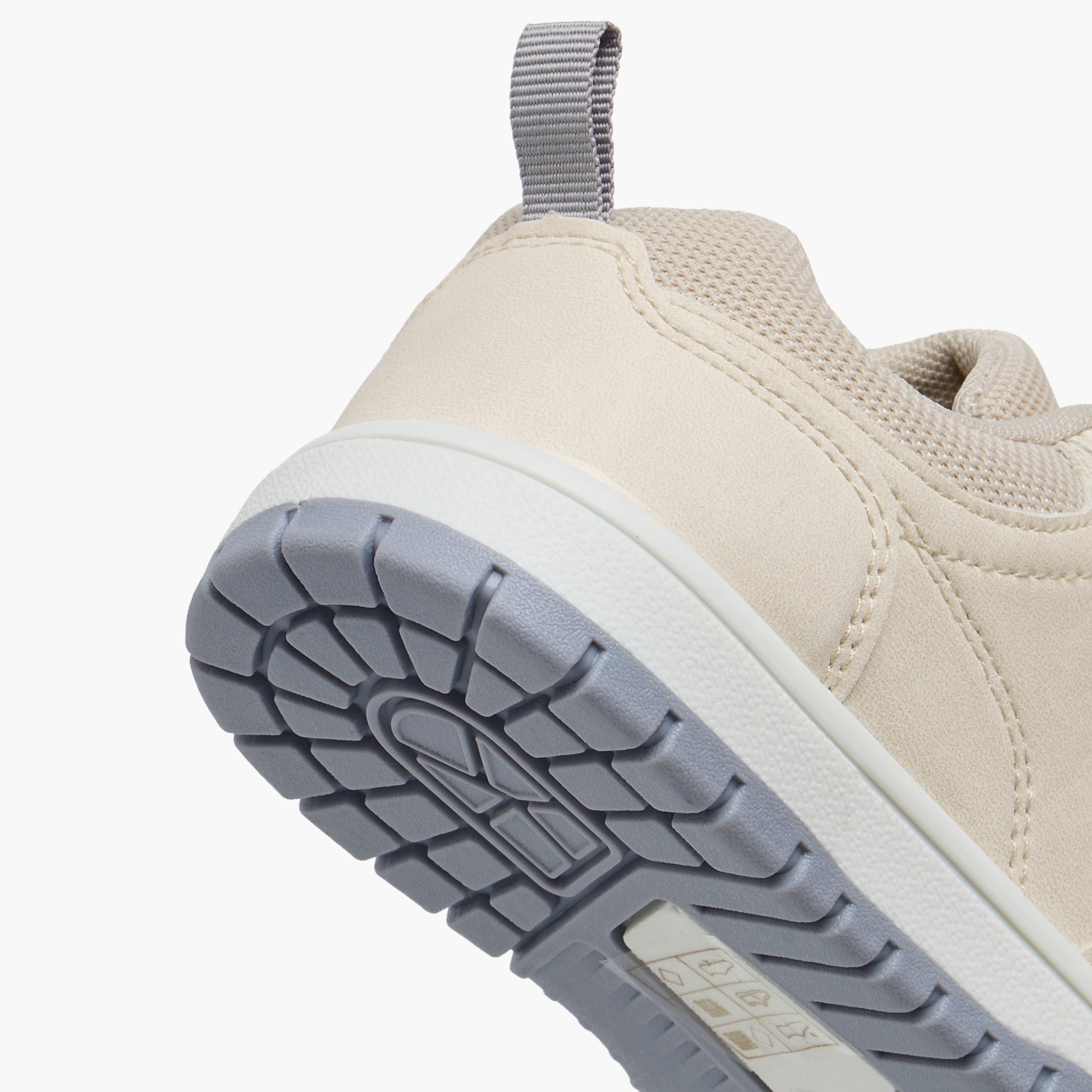 حذاء سنيكرز للكاحل بشريط إغلاق لاصق للأولاد من إل بي إل من شو إكسبريس-boys-shoes-sneakers-image-5