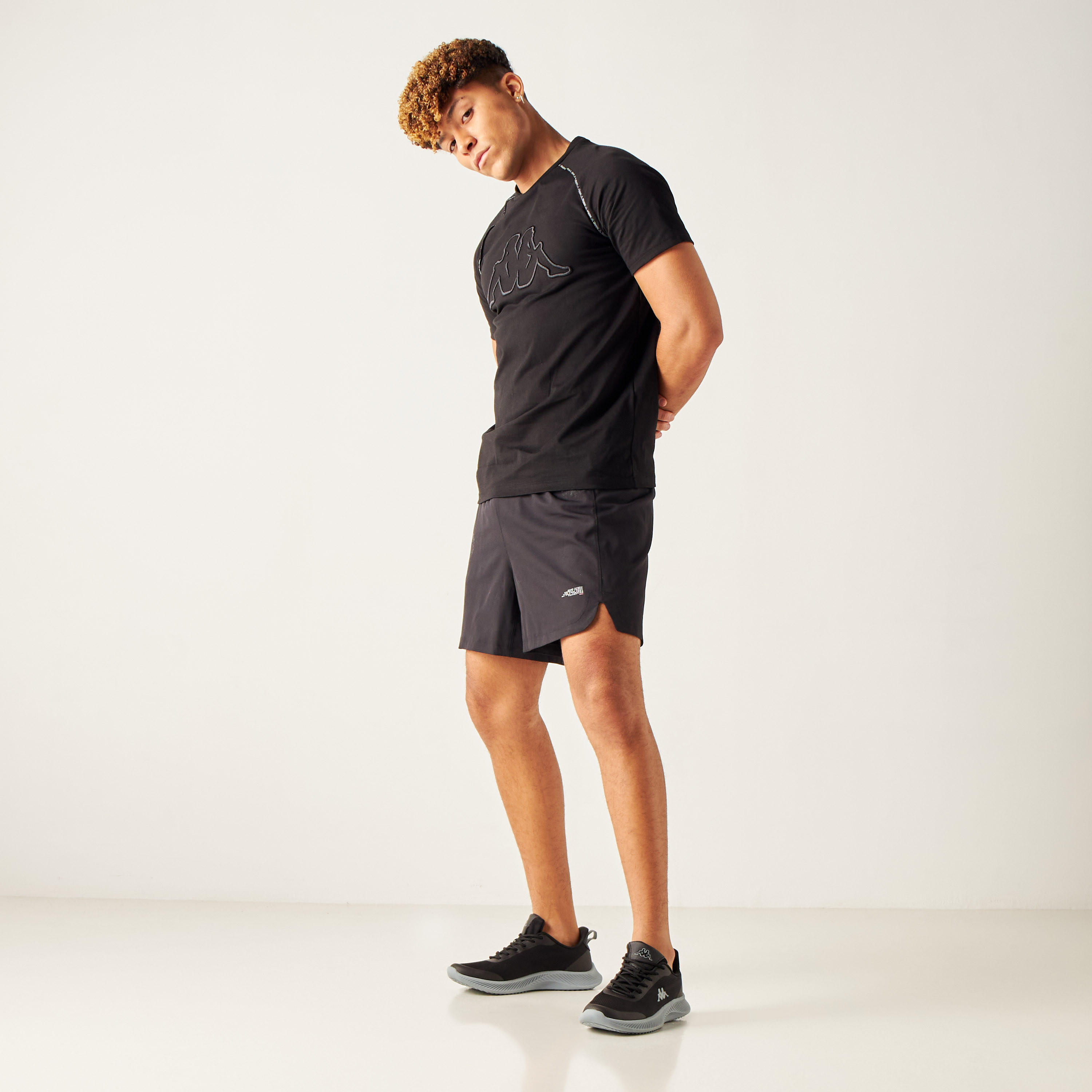 حذاء رياضي بارز الملمس برباط إغلاق للرجال من كابا-sports-men-shoes-image-5
