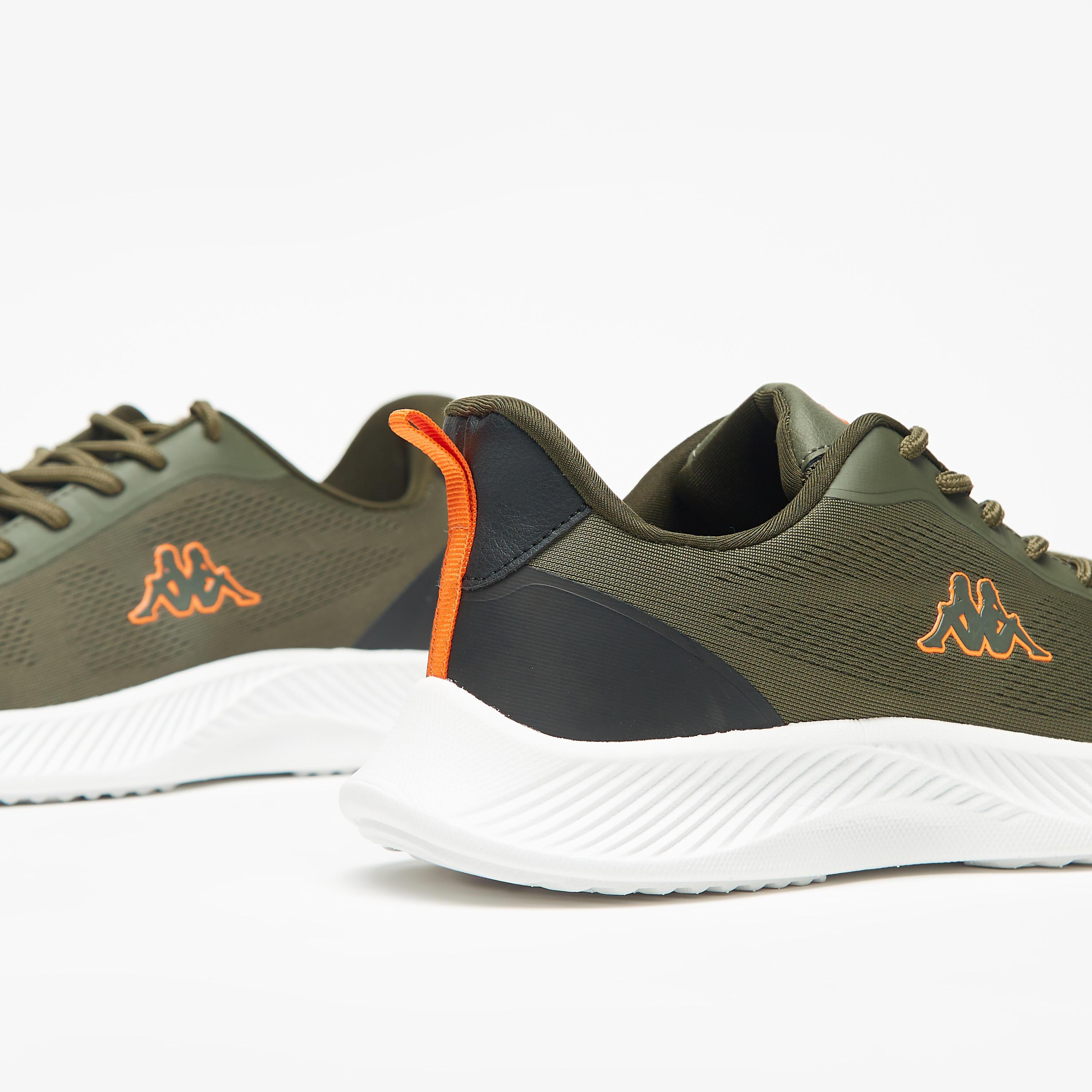 حذاء رياضي بارز الملمس برباط إغلاق للرجال من كابا-sports-men-shoes-image-3