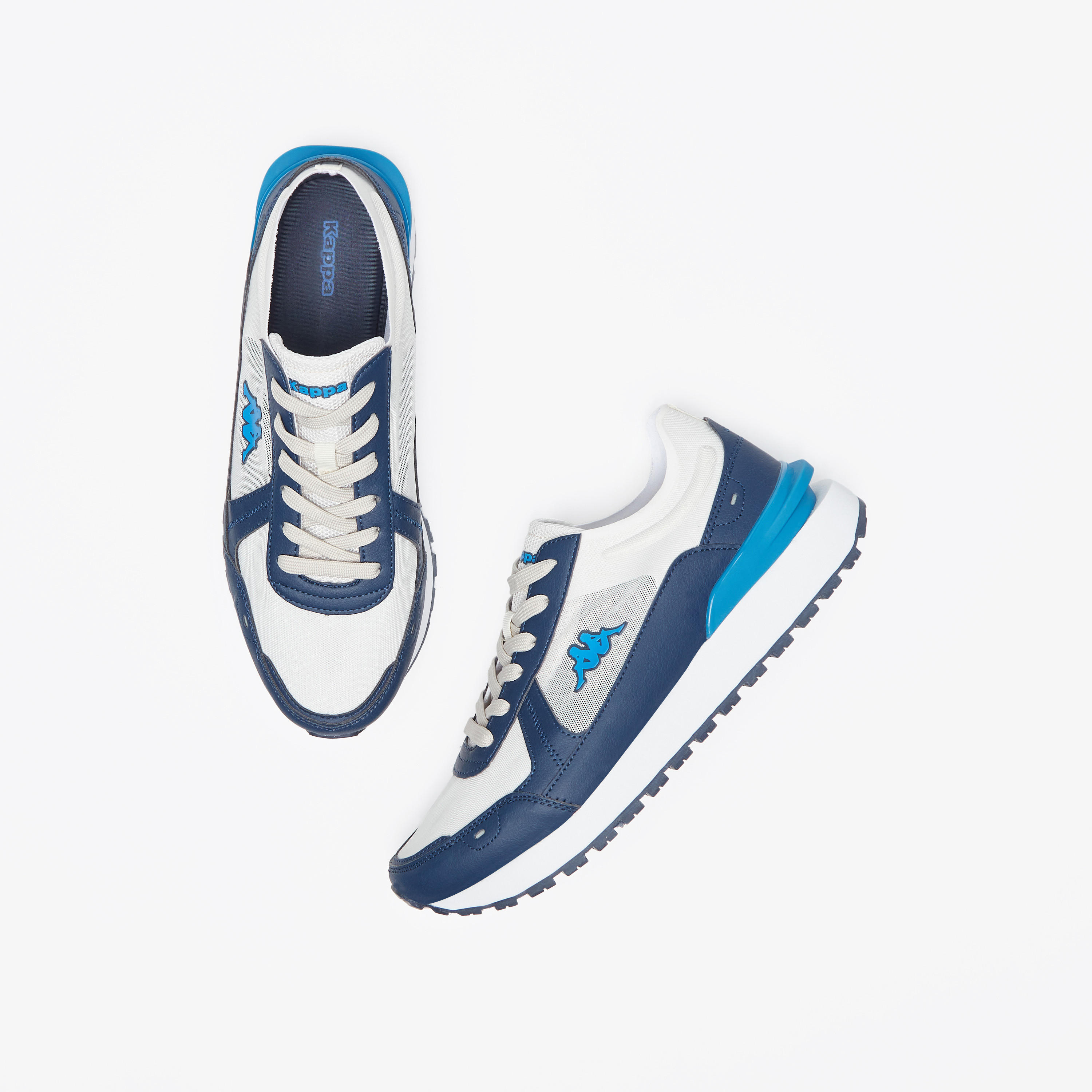 حذاء سنيكرز بارز الملمس بكاحل منخفض ورباط اغلاق للرجال من كابا-sports-men-shoes-image-2