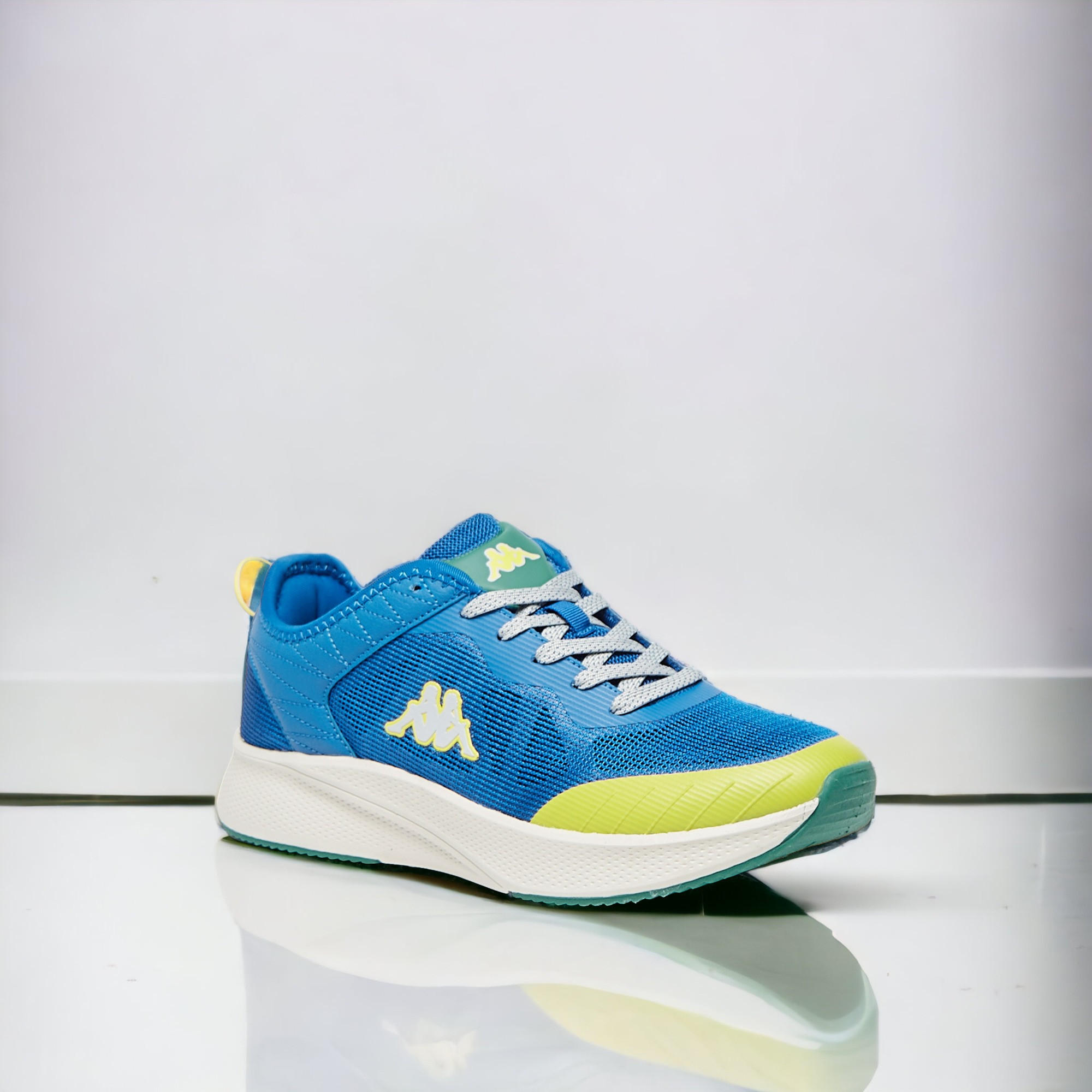 حذاء مشي بقوالب ملونة ورباط إغلاق للرجال من كابا-sports-men-shoes-image-1