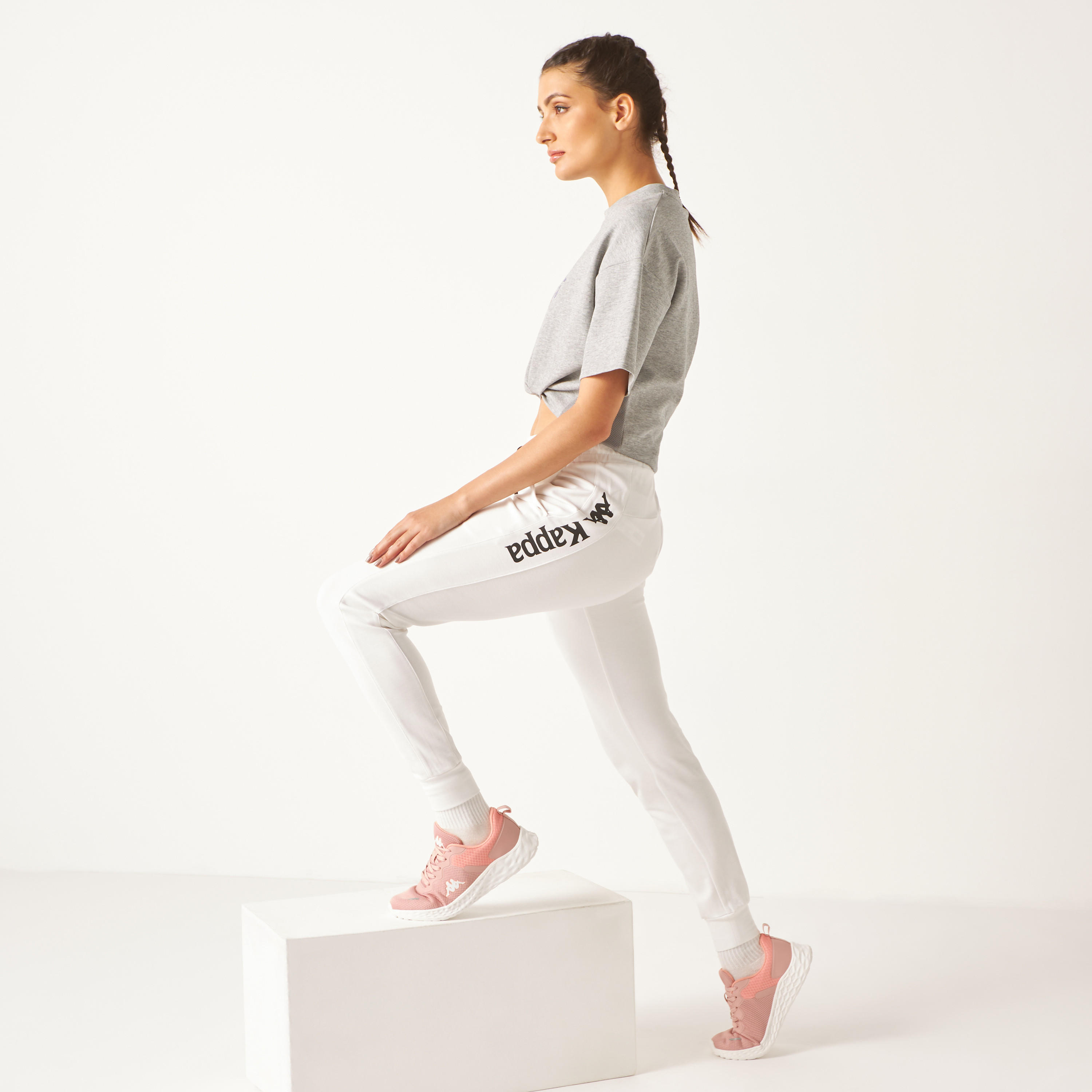 حذاء رياضي للنساء كتل ألوان برباط وبطانة من كابا-sports-women-shoes-image-6