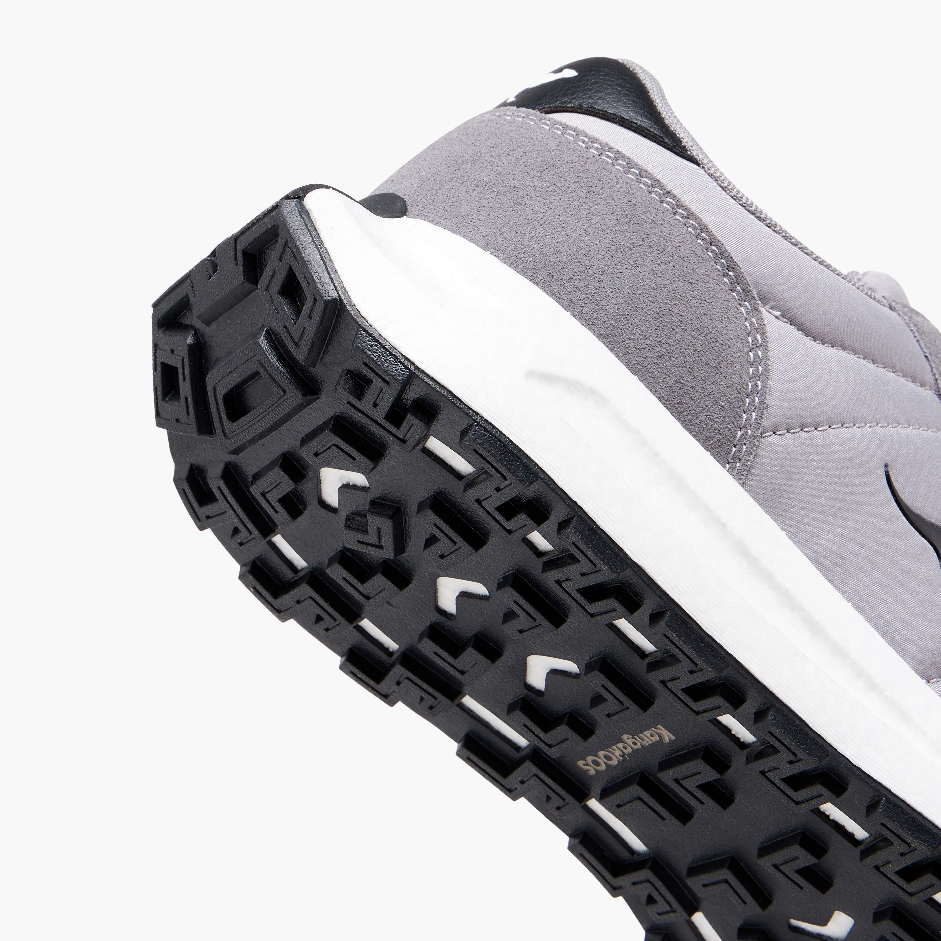 حذاء رياضي بألواح وأربطة إغلاق للرجال من كانجاروس-sports-men-shoes-image-5