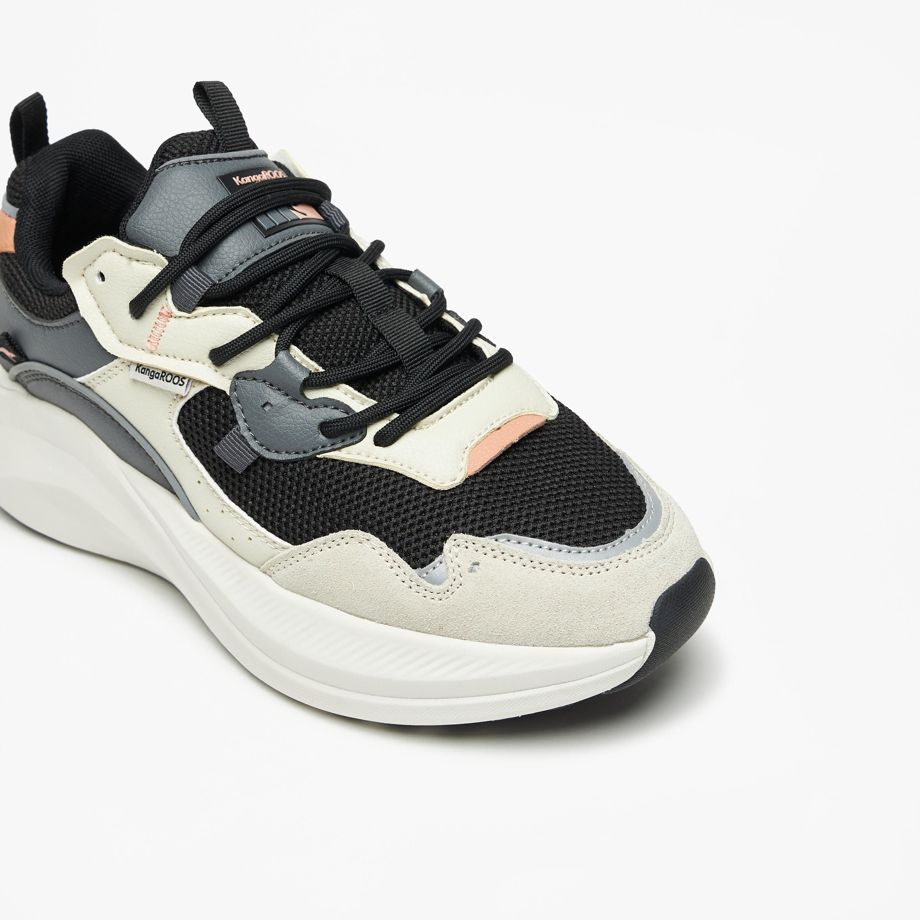 حذاء رياضي برباط إغلاق للنساء من كانجاروس-women-shoes-sneakers-image-4