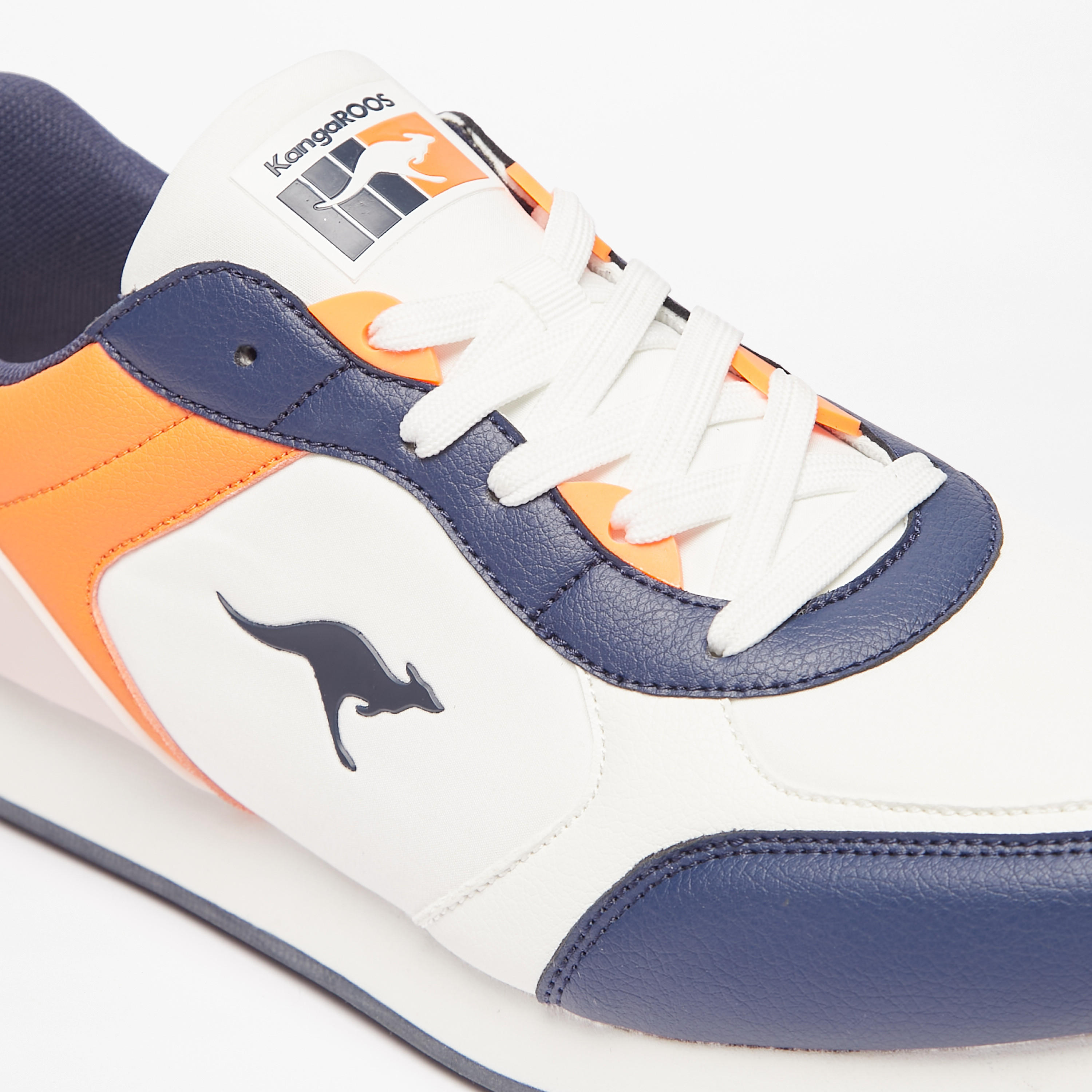 حذاء سنيكرز ببطانة ورباط للرجال من كانجاروس-men-shoes-sneakers-image-5